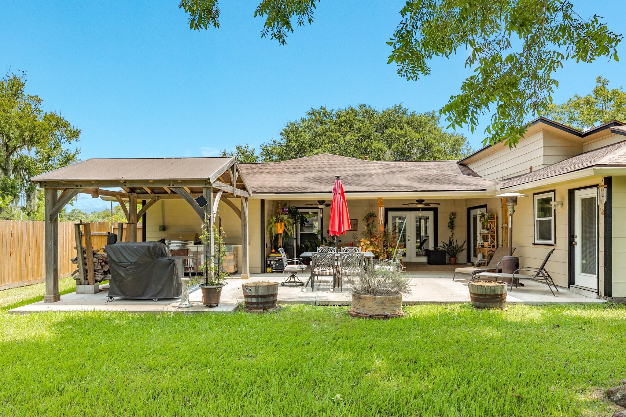 54 Royal Oak Circle, Lake Jackson Tx 77566 Property Photo 35