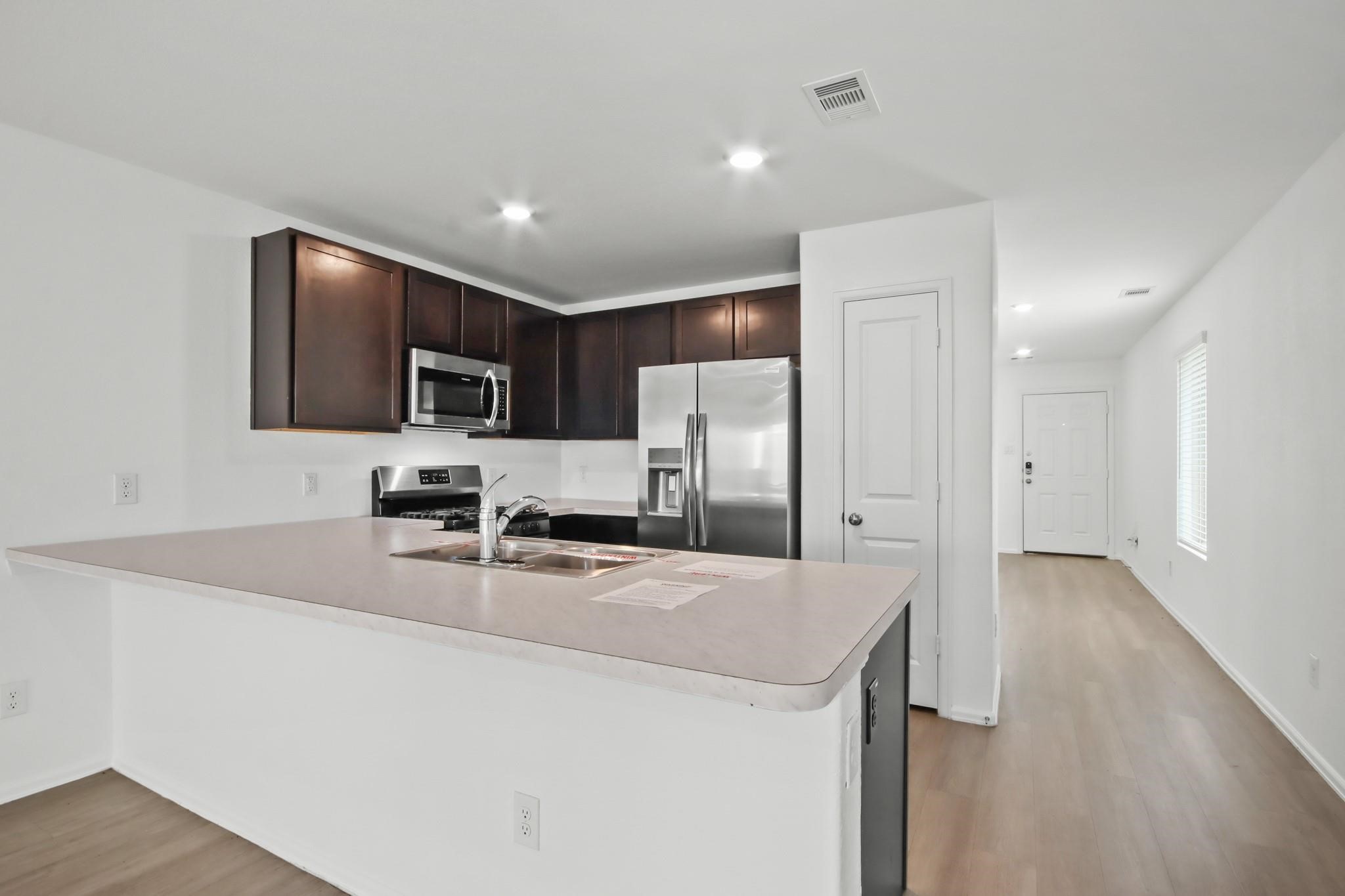 8807 Bar Harbor Drive Property Photo 3