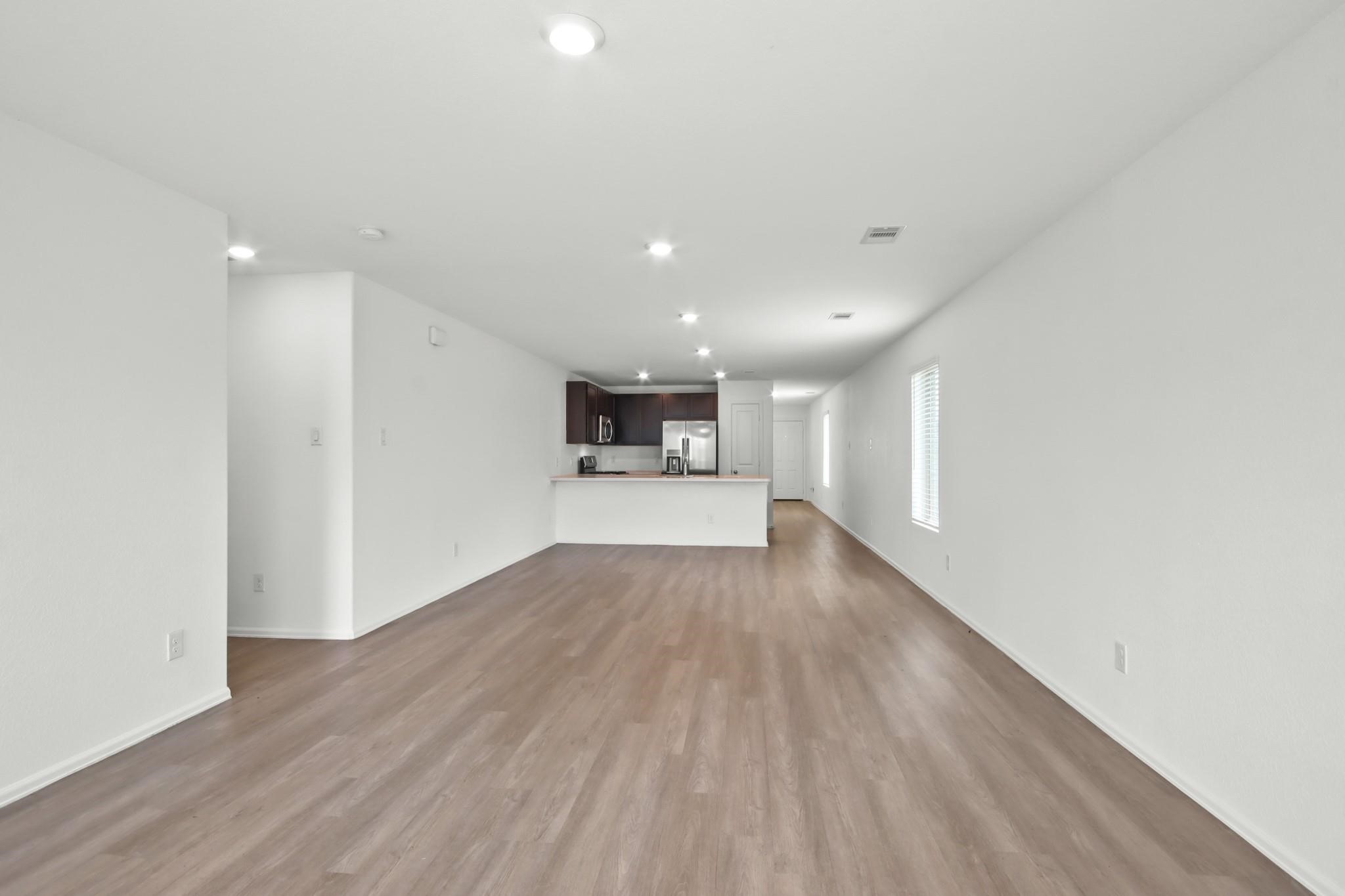 8807 Bar Harbor Drive Property Photo 9