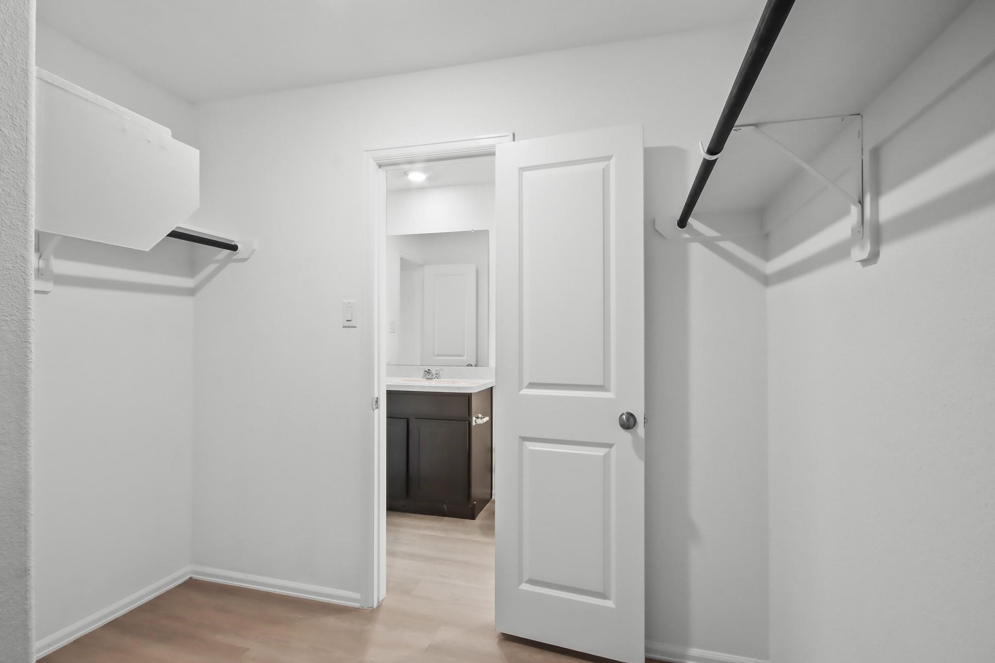 8807 Bar Harbor Drive Property Photo 14