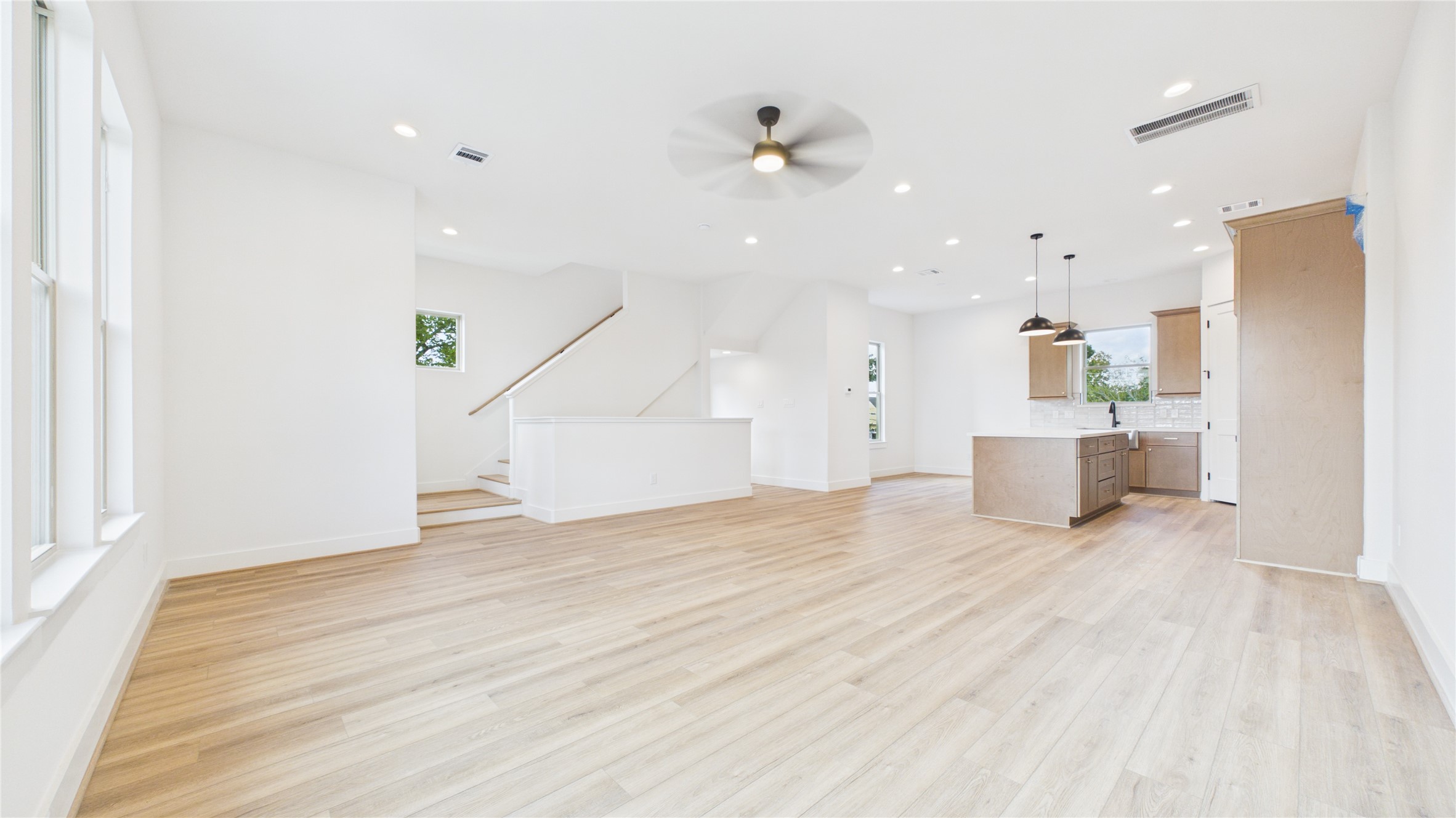 4205 Arlington Street Property Photo 13
