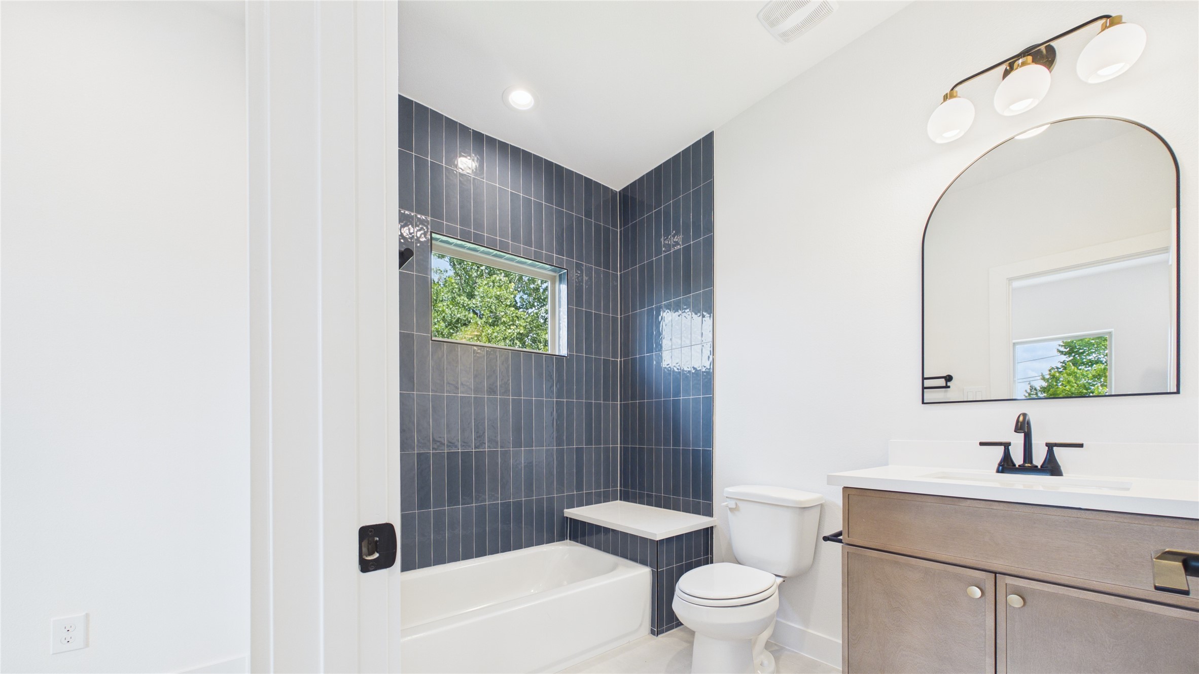 4205 Arlington Street Property Photo 19