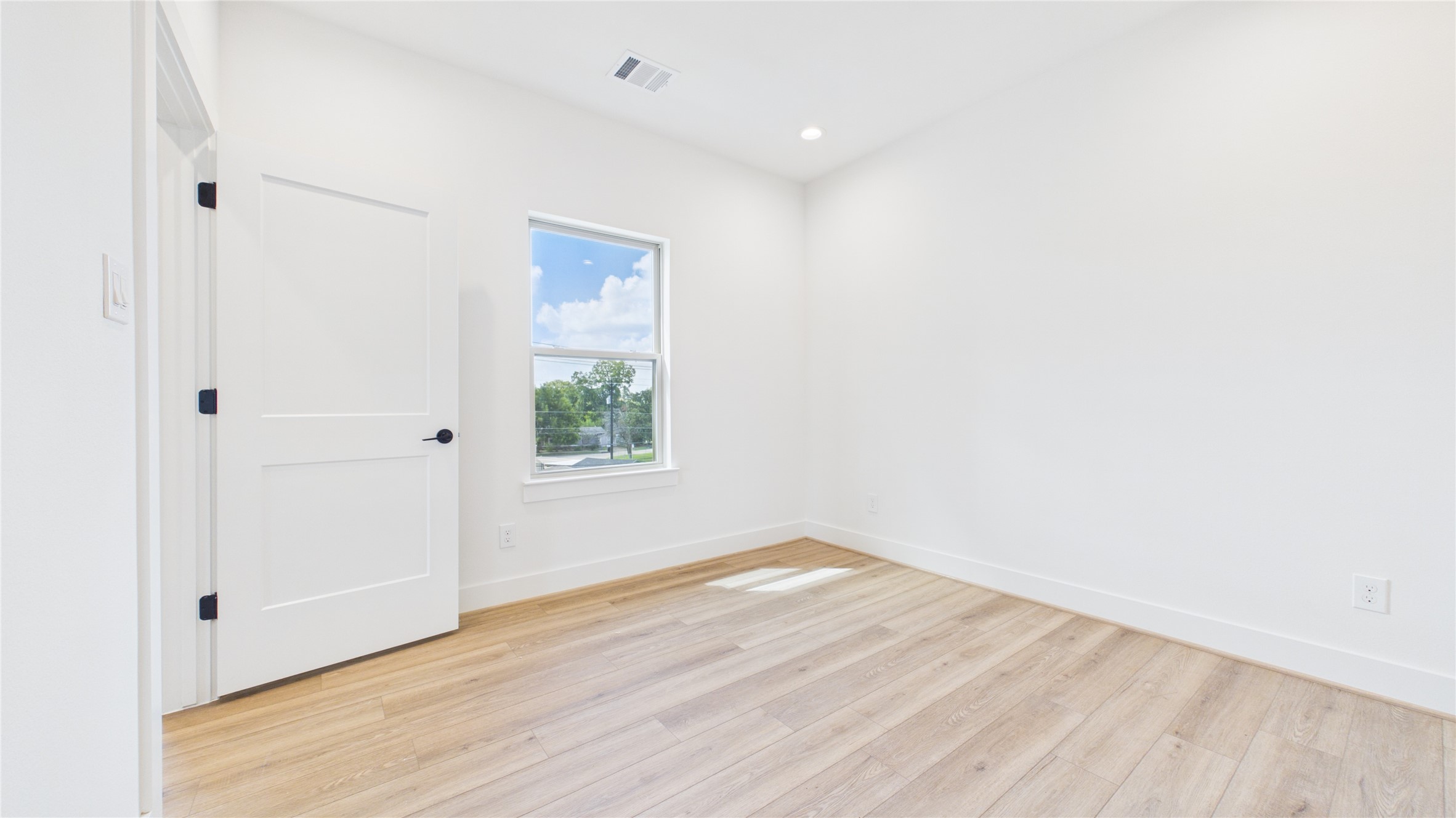 4205 Arlington Street Property Photo 20