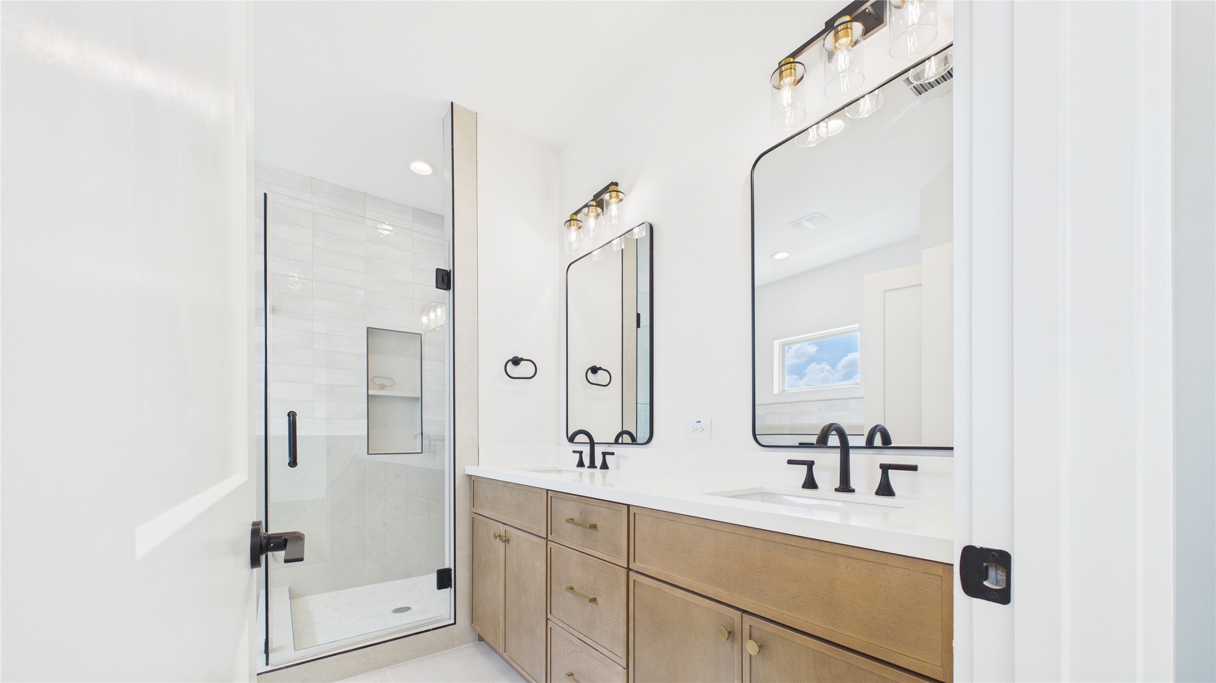 4205 Arlington Street Property Photo 24