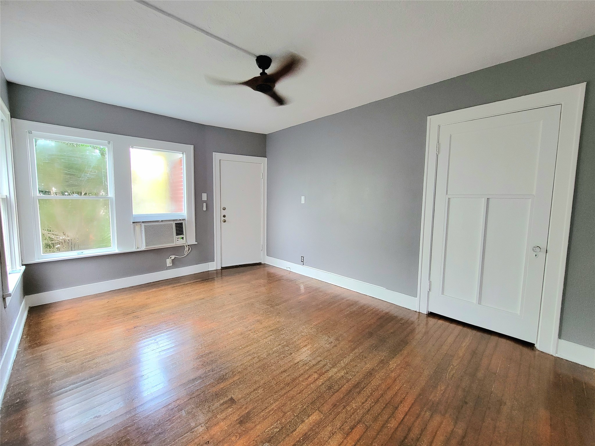 1238 Peden Street 2 Property Photo 3