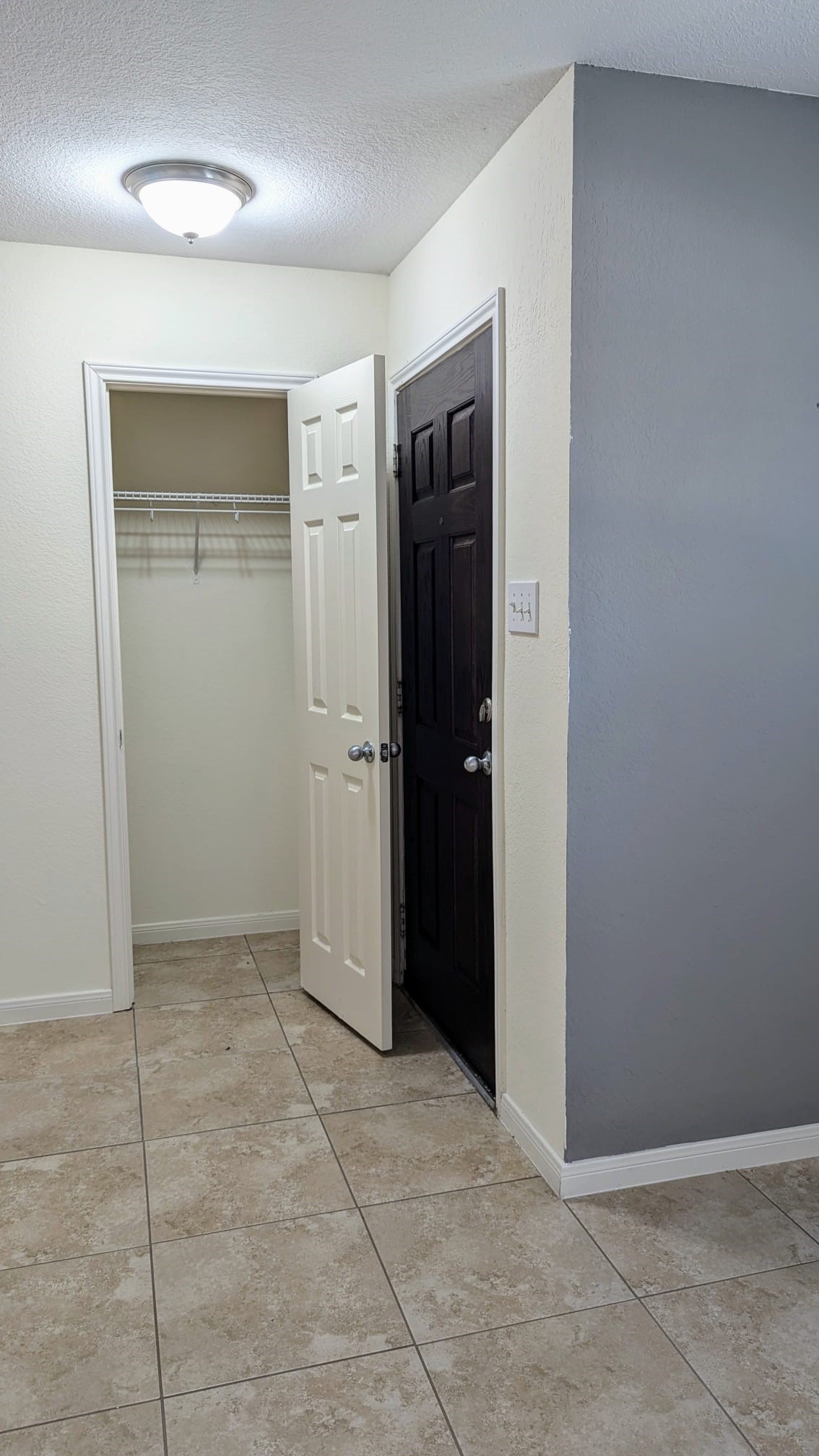 16310 Cole Bridge Lane Property Photo 2