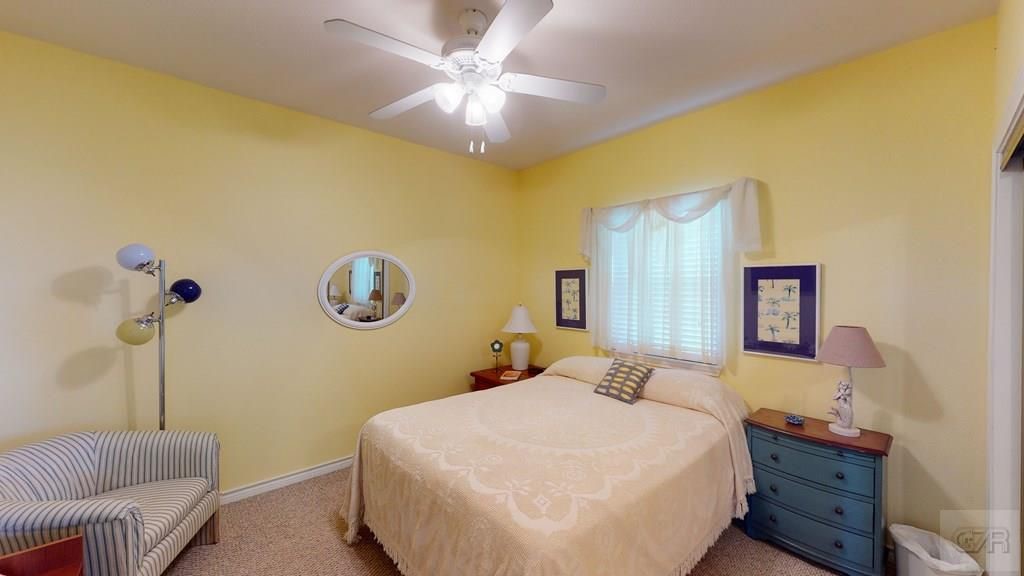 978 Mary Ann Property Photo 3