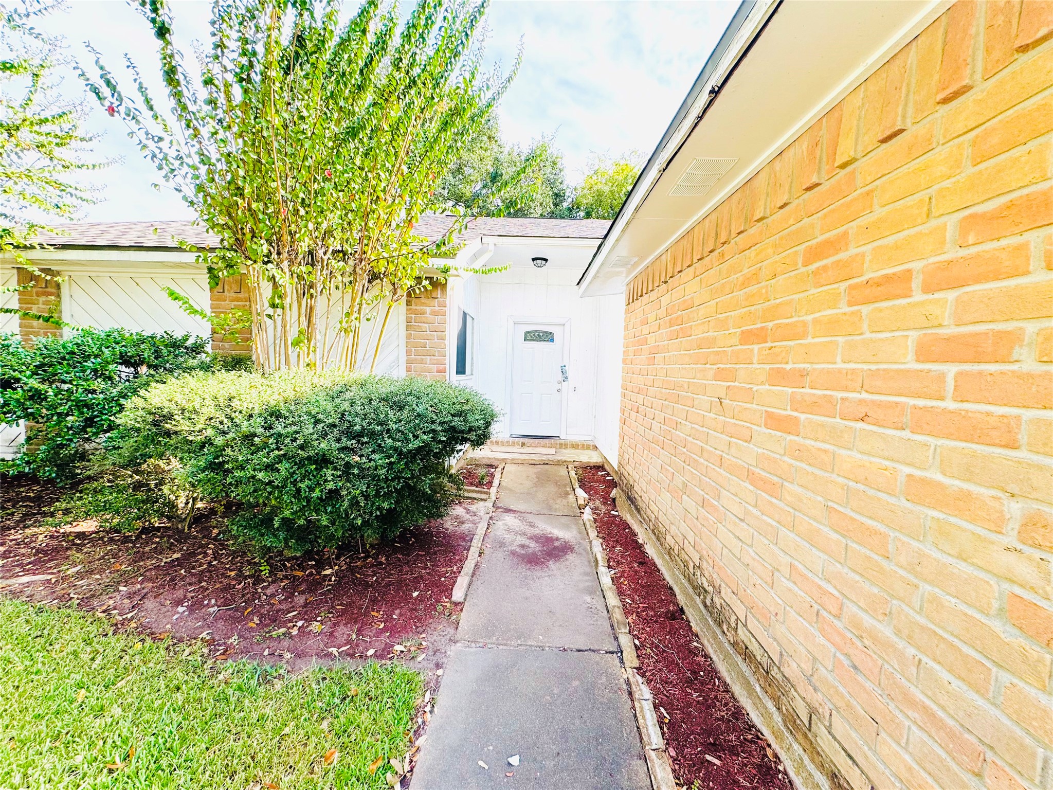 1803 Ripple Creek Drive Property Photo 3