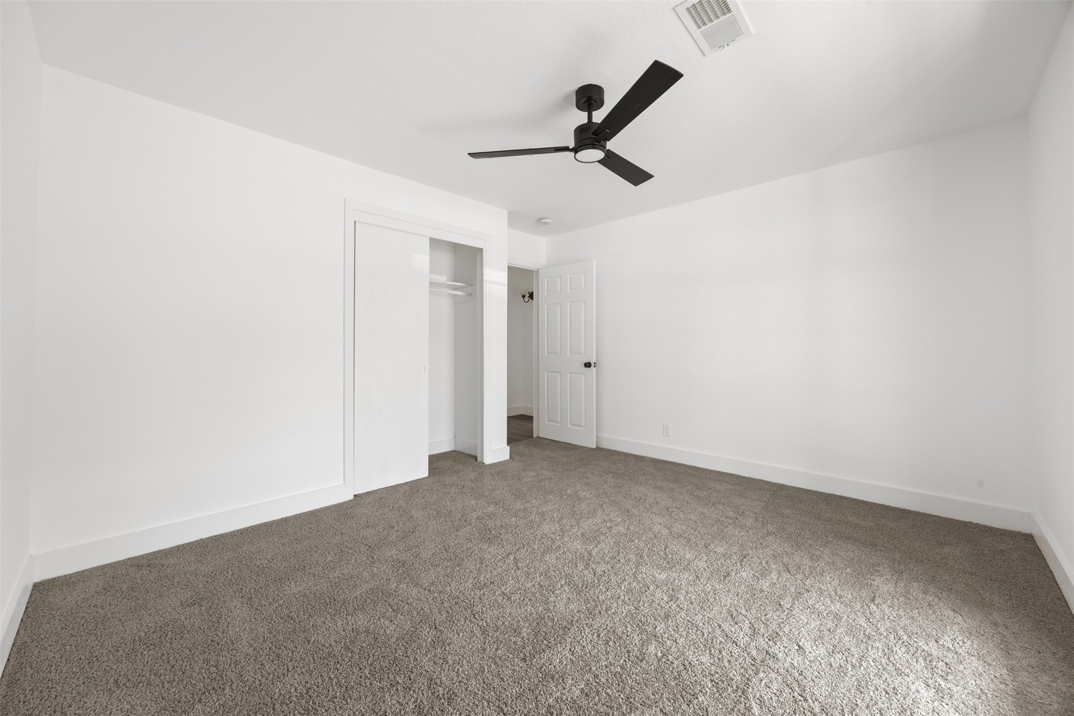 608 Lloyd Drive Property Photo 10