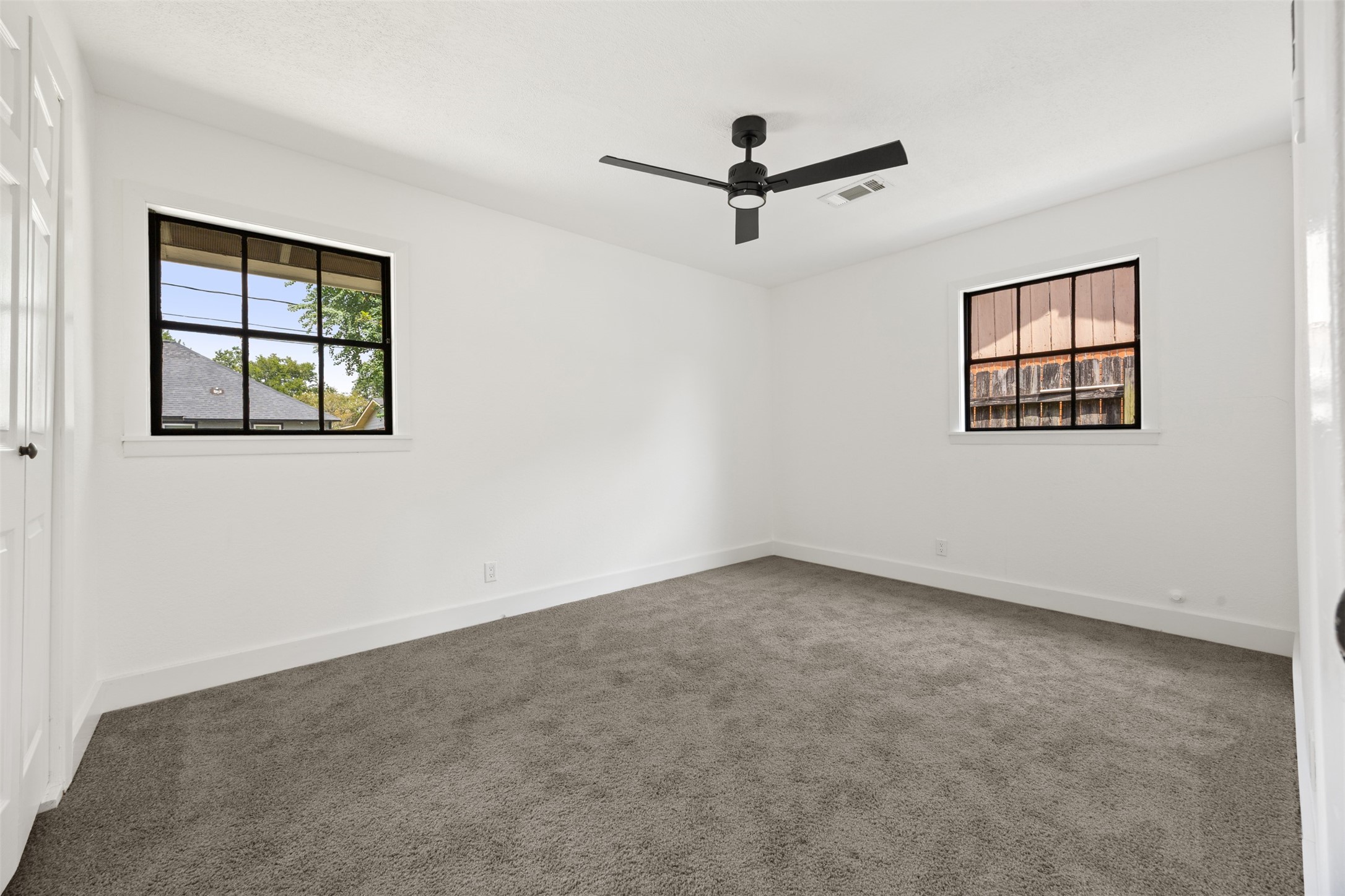 608 Lloyd Drive Property Photo 13