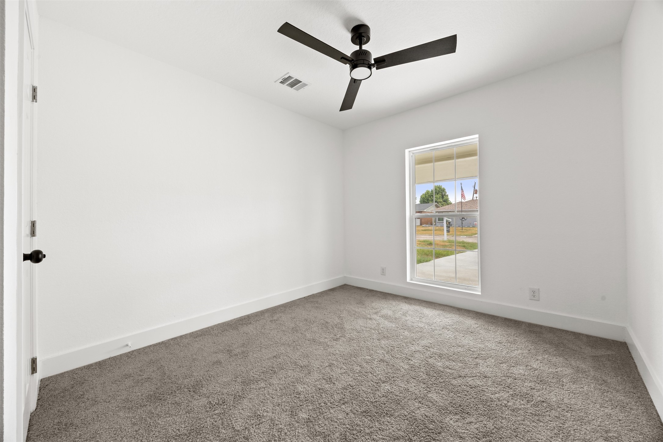 608 Lloyd Drive Property Photo 19
