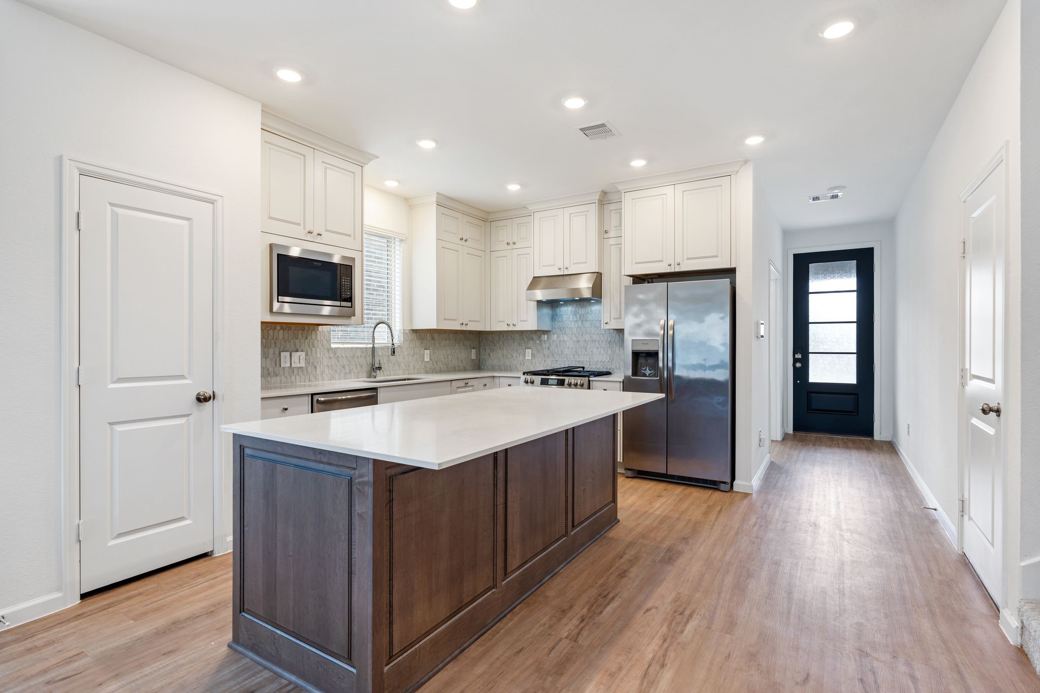 27118 Angel Creek Lane Property Photo 8
