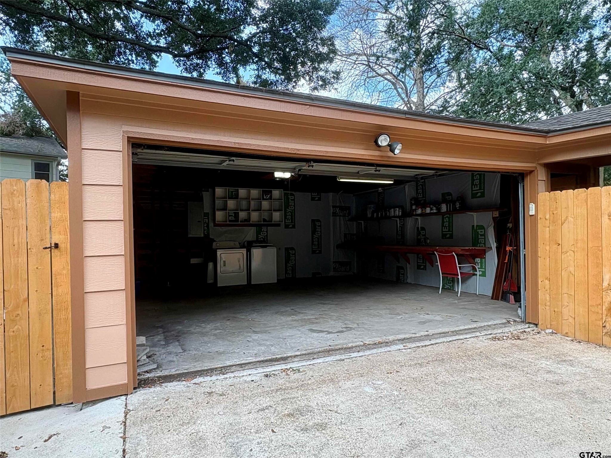 18023 Mountfield Drive Property Photo 3