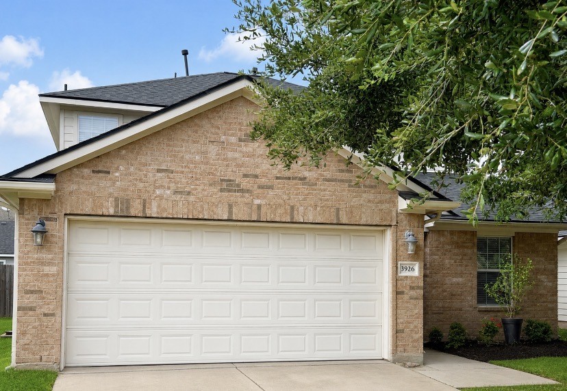 3926 Falvel Shadow Creek Drive Property Photo