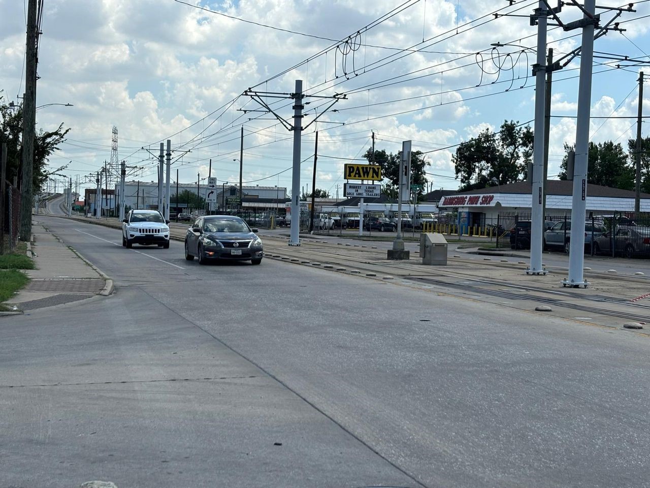 5621 Harrisburg Boulevard Property Photo 2