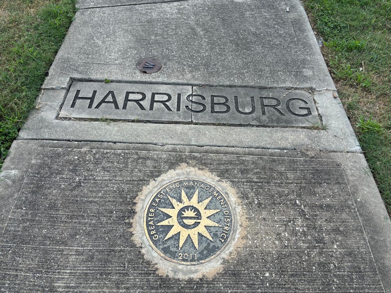 5621 Harrisburg Boulevard Property Photo 6