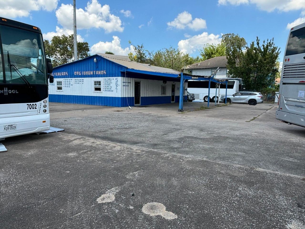 5621 Harrisburg Boulevard Property Photo 8