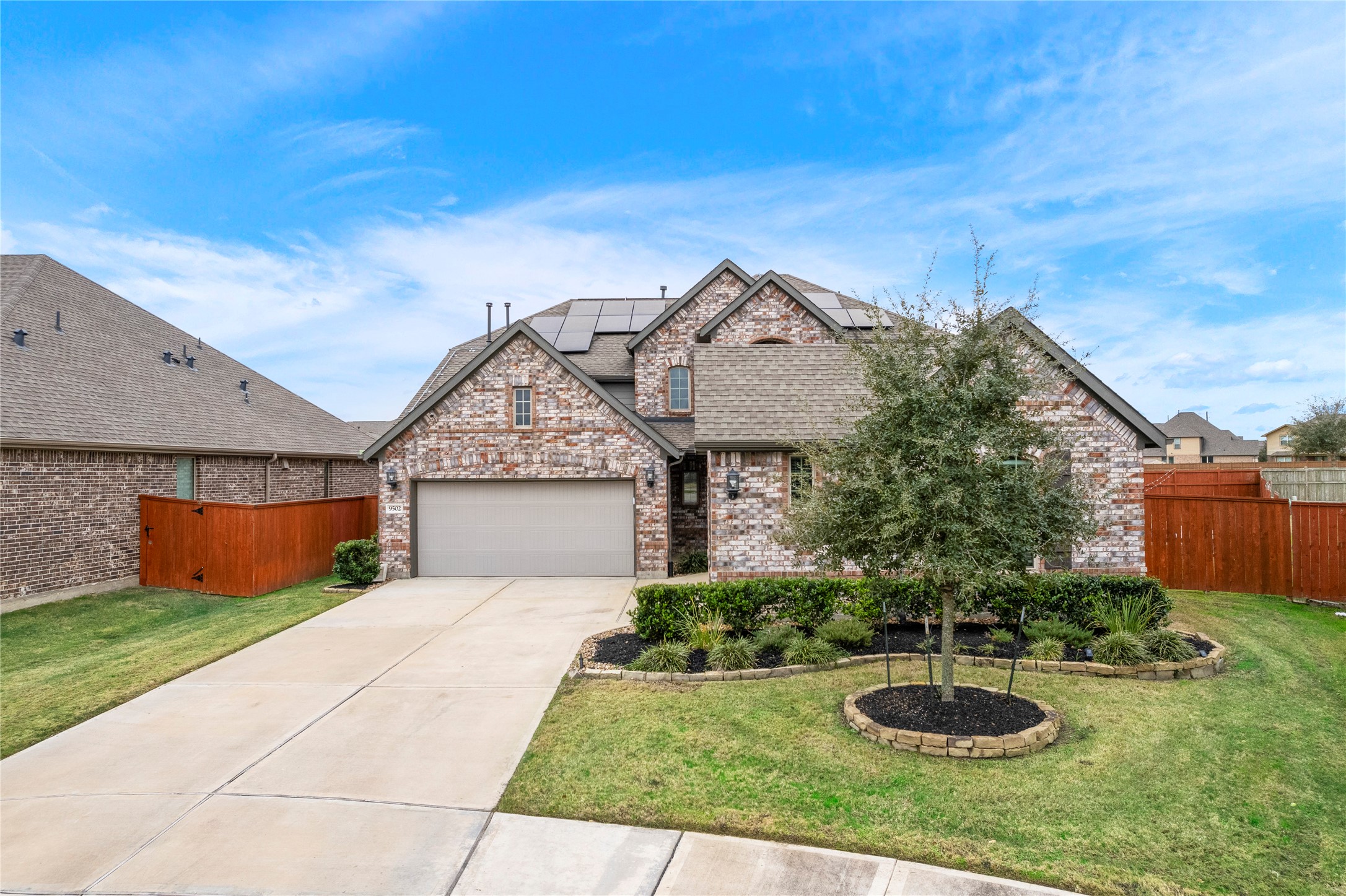 9502 Dancing Grass Drive Property Photo 2