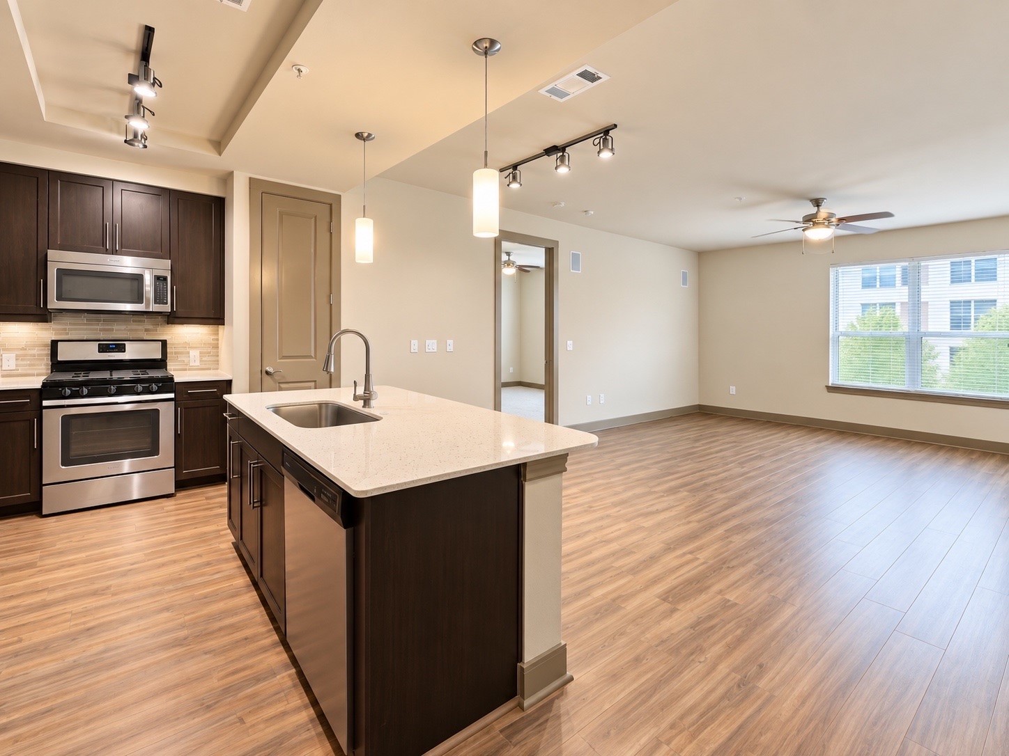 10402 Town And Country Way 501 Property Photo 1