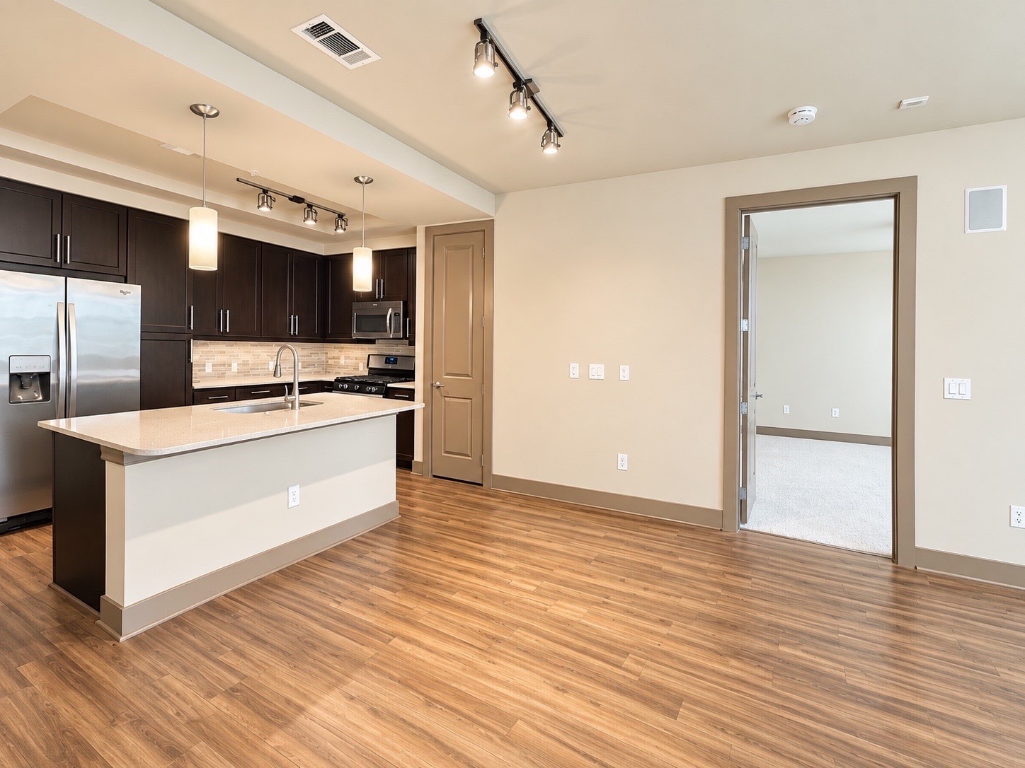 10402 Town And Country Way 501 Property Photo 2
