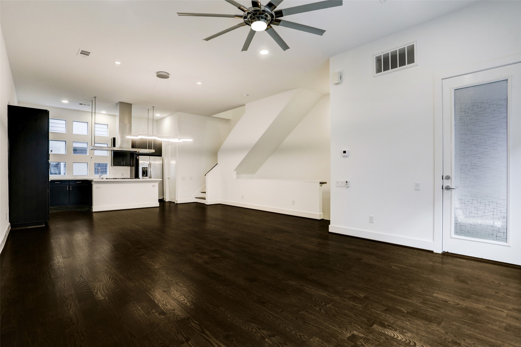 2344 Commerce Street Property Photo 10
