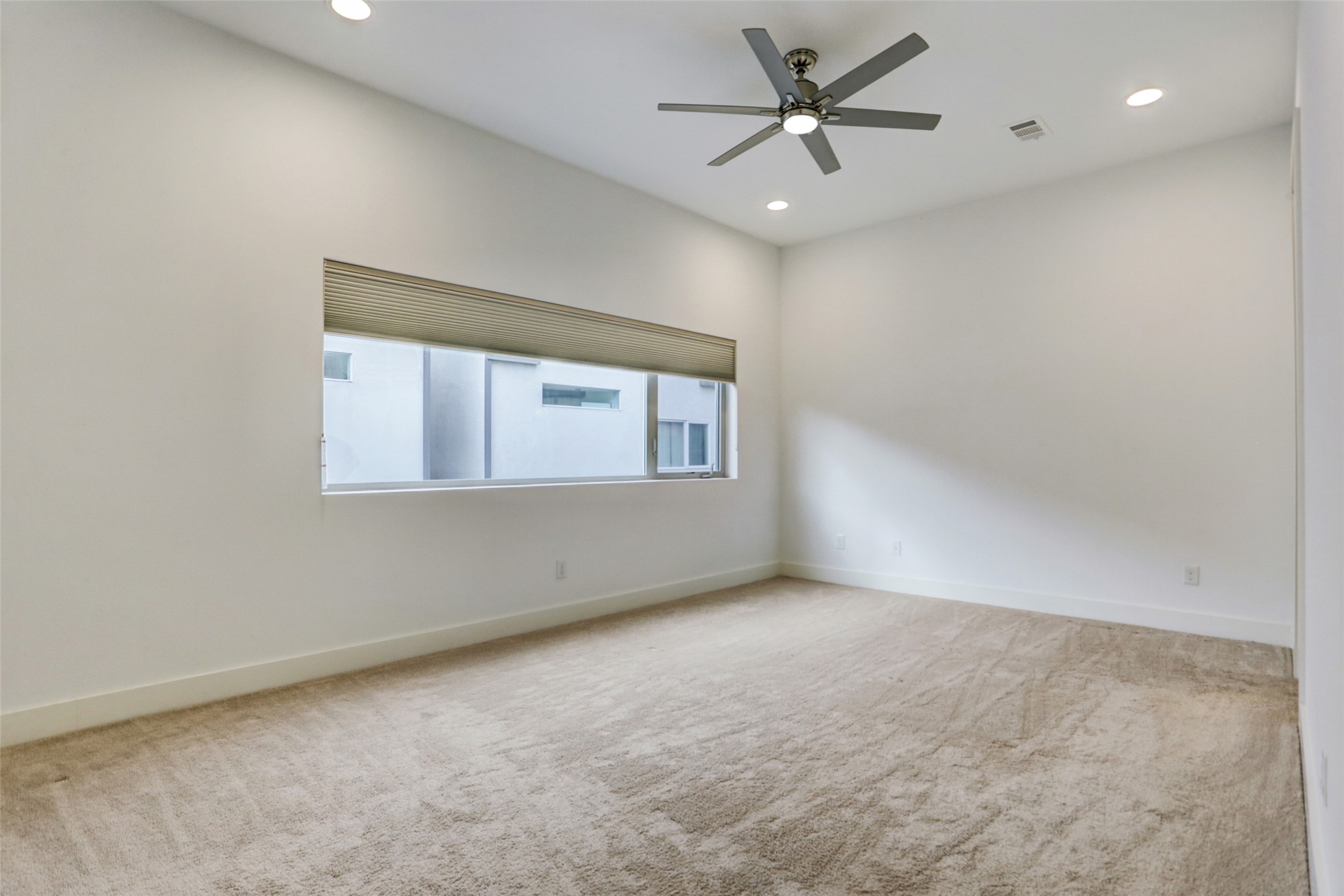 2344 Commerce Street Property Photo 12