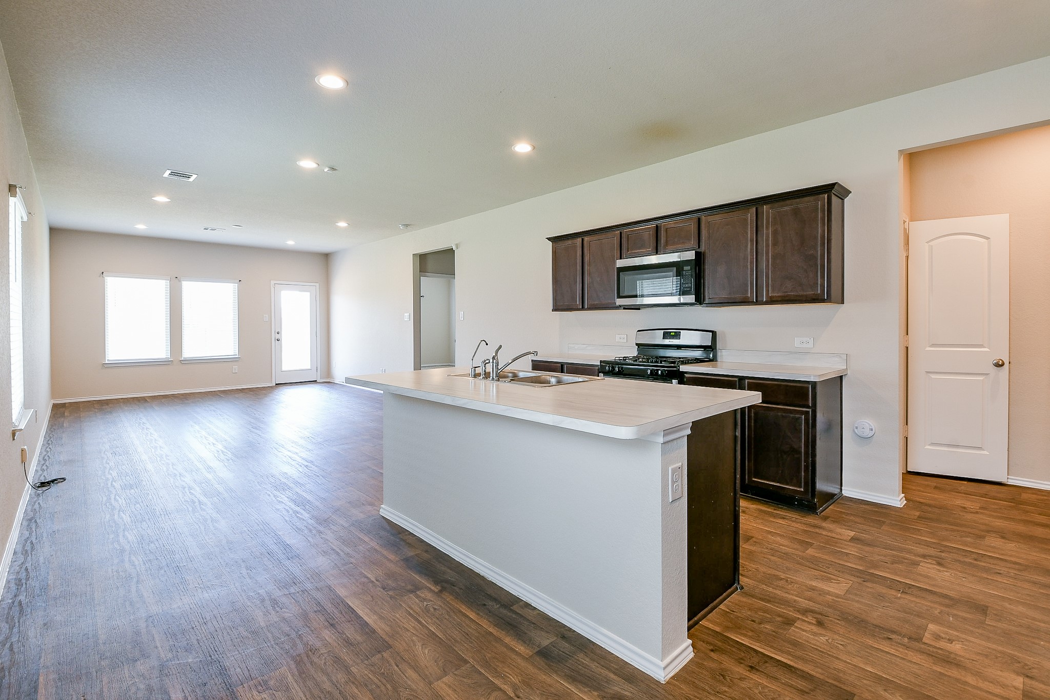 16744 Lonely Pines Drive Property Photo 5