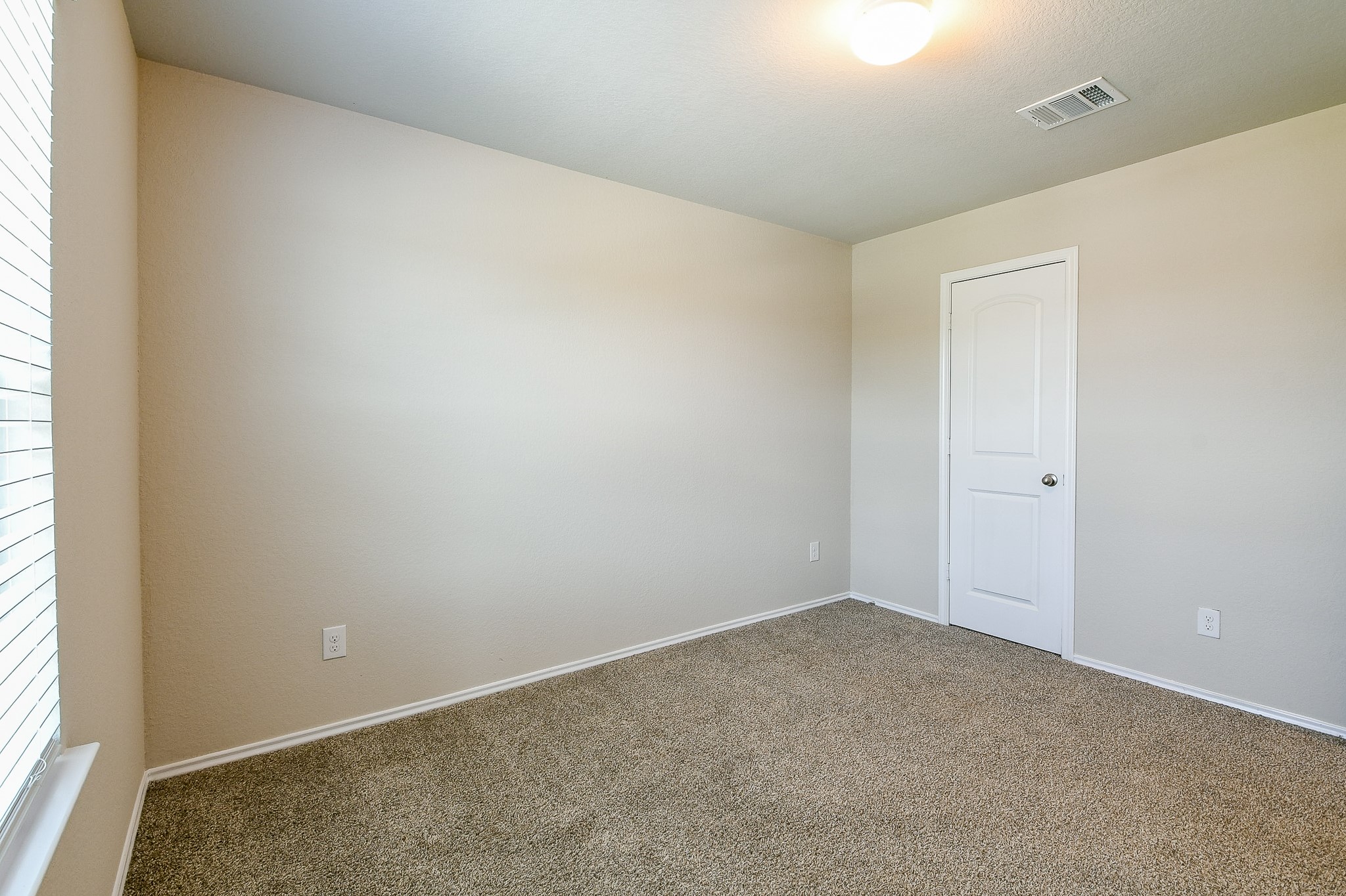 16744 Lonely Pines Drive Property Photo 25