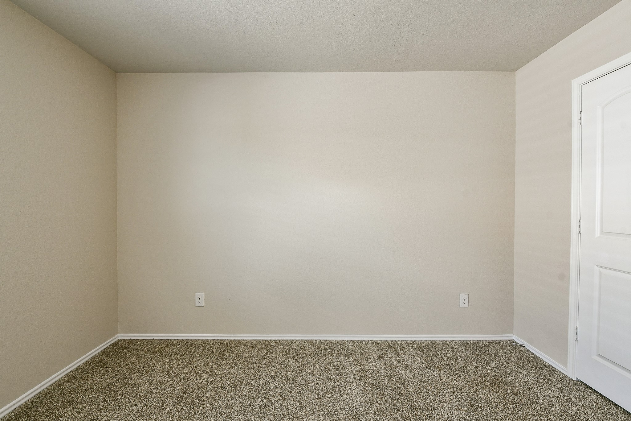 16744 Lonely Pines Drive Property Photo 28