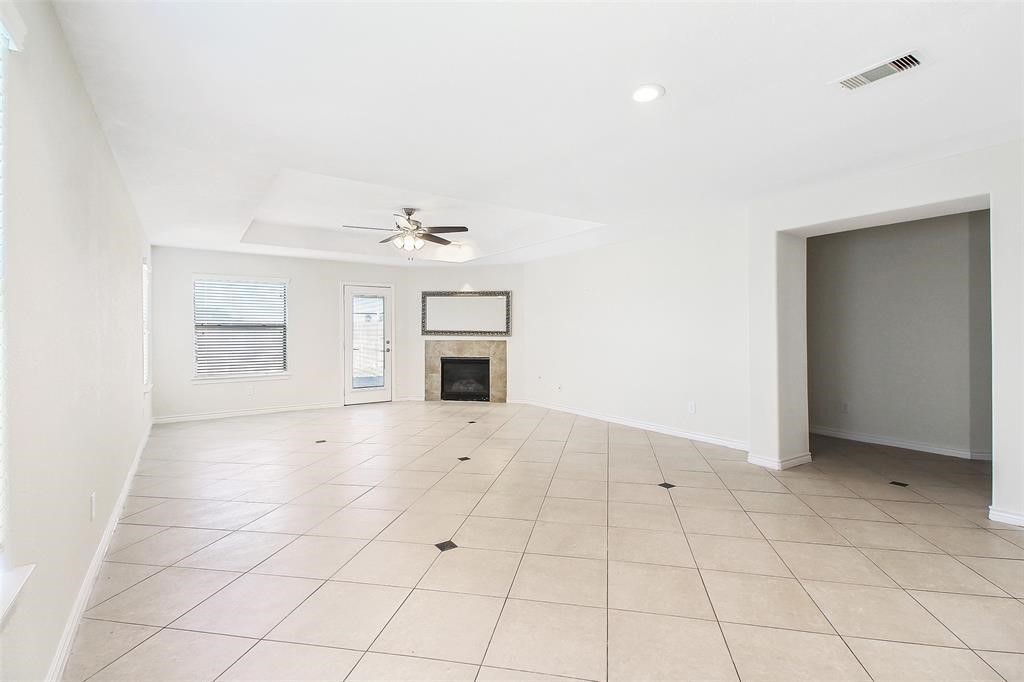 21350 Beacon Springs Lane Property Photo 5