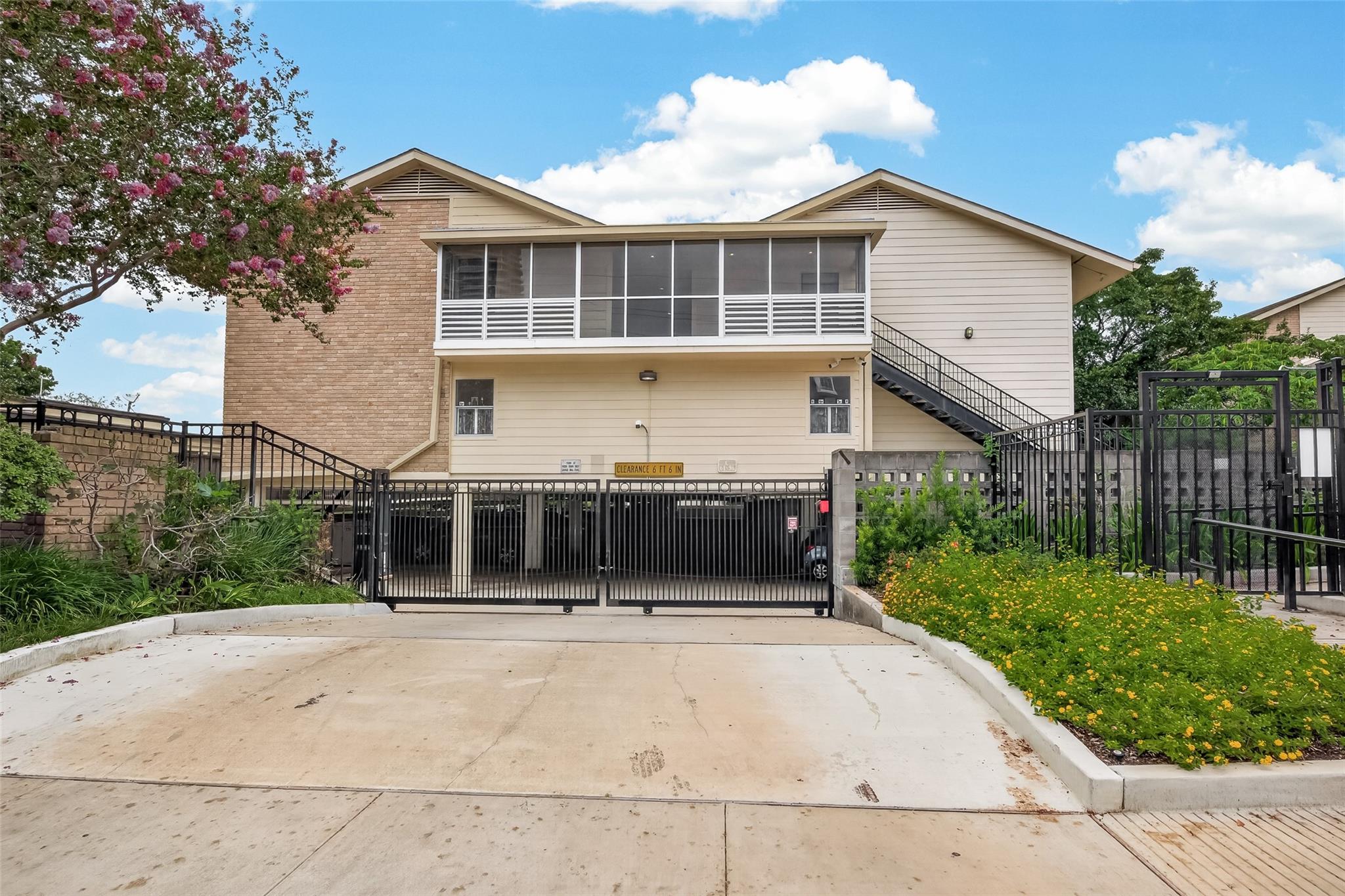 3131 Cummins Street # 82, Houston Tx 77027 Property Photo 1