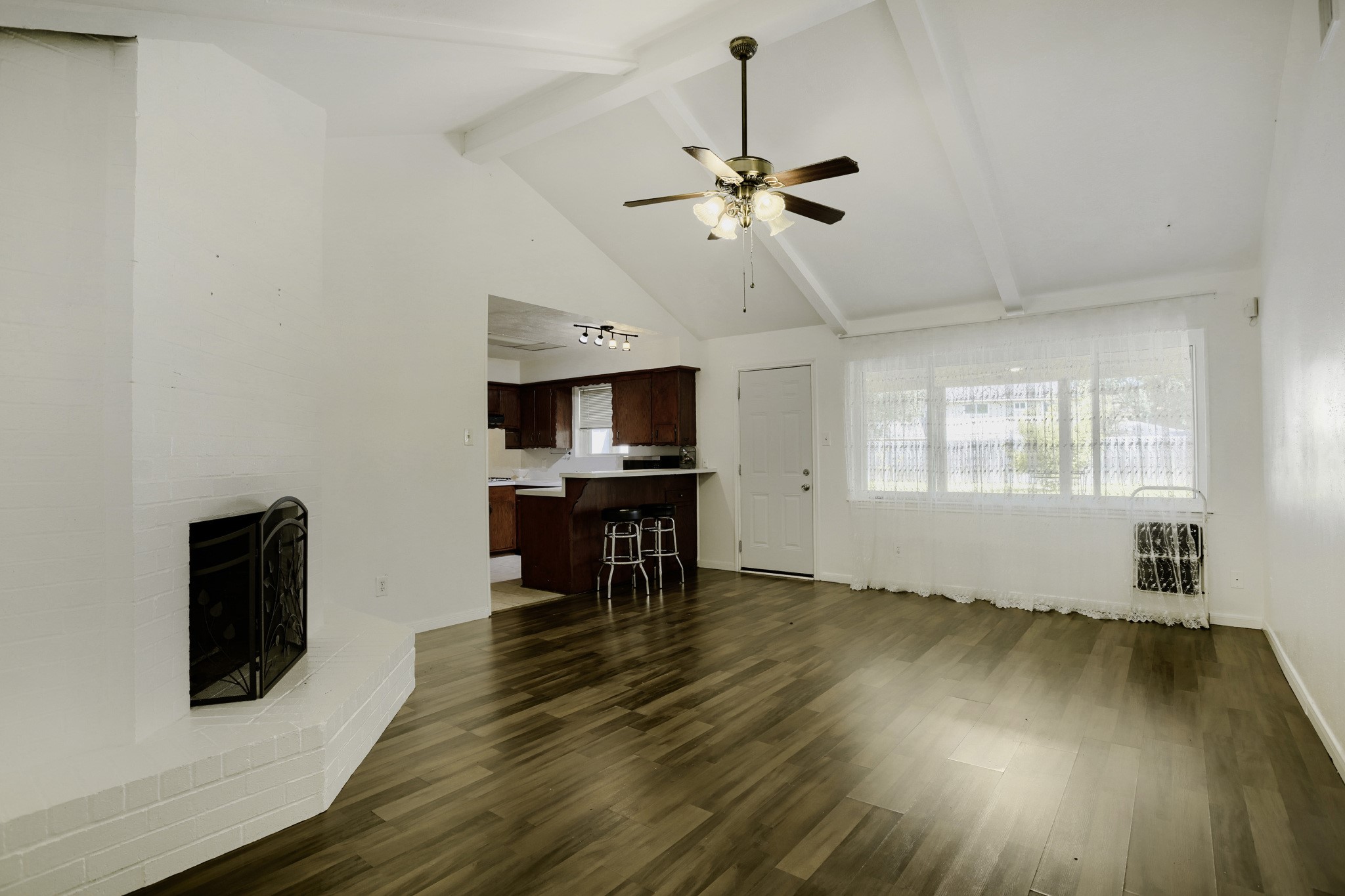 9610 S Hanworth Drive Property Photo 4