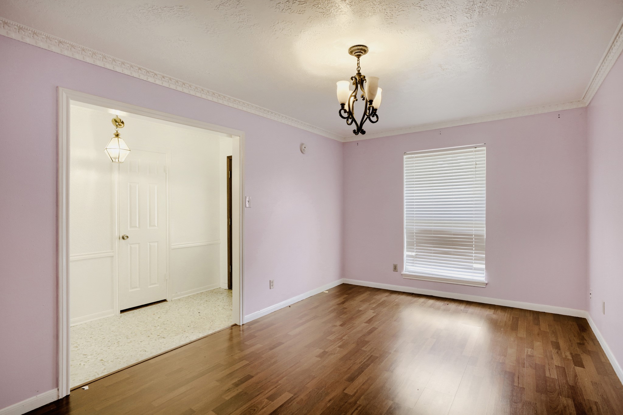 9610 S Hanworth Drive Property Photo 8