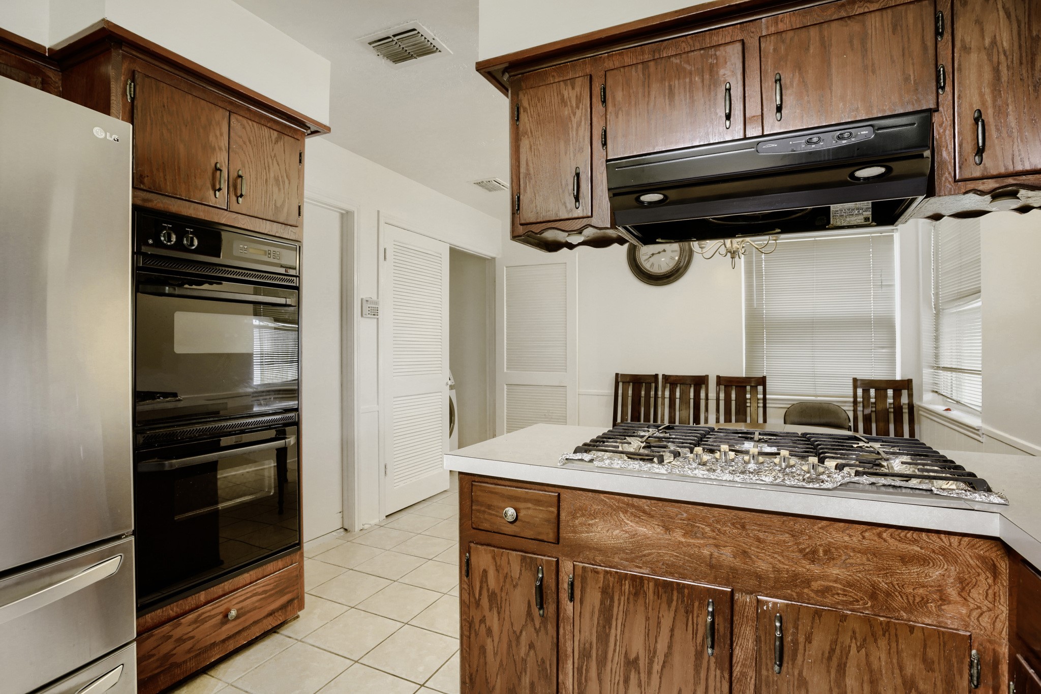 9610 S Hanworth Drive Property Photo 13