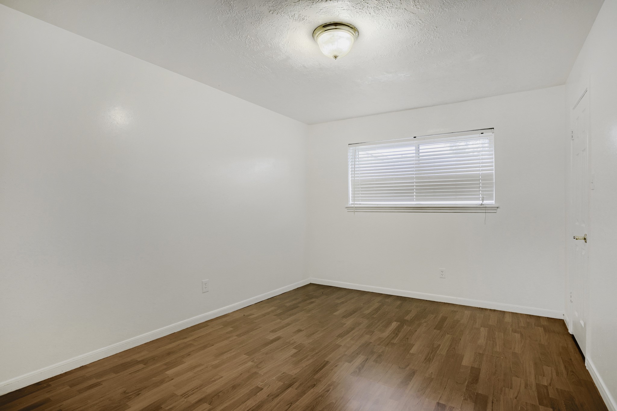 9610 S Hanworth Drive Property Photo 19