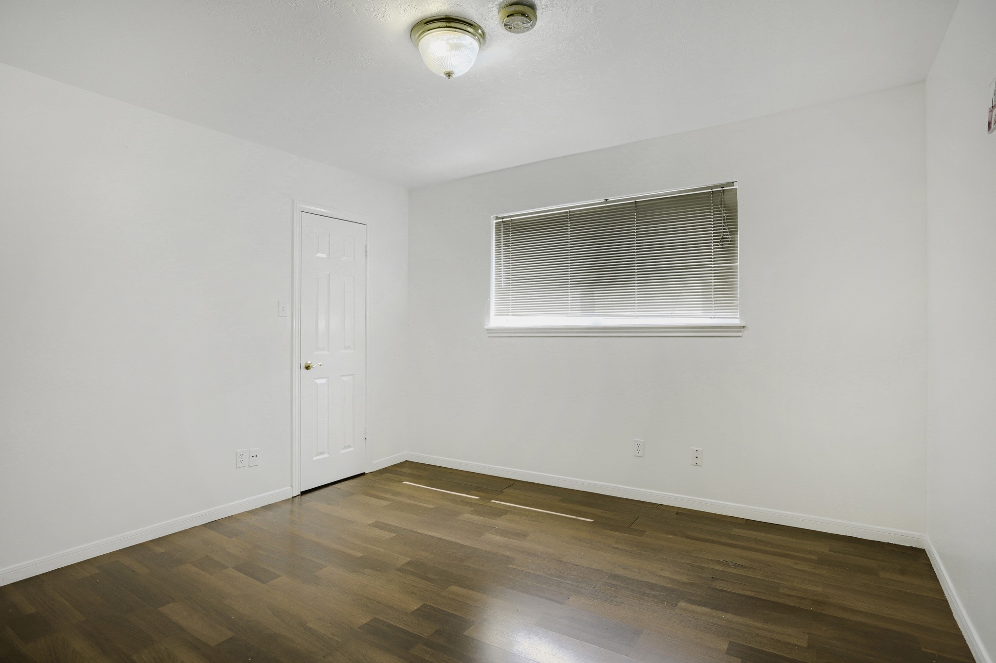 9610 S Hanworth Drive Property Photo 21