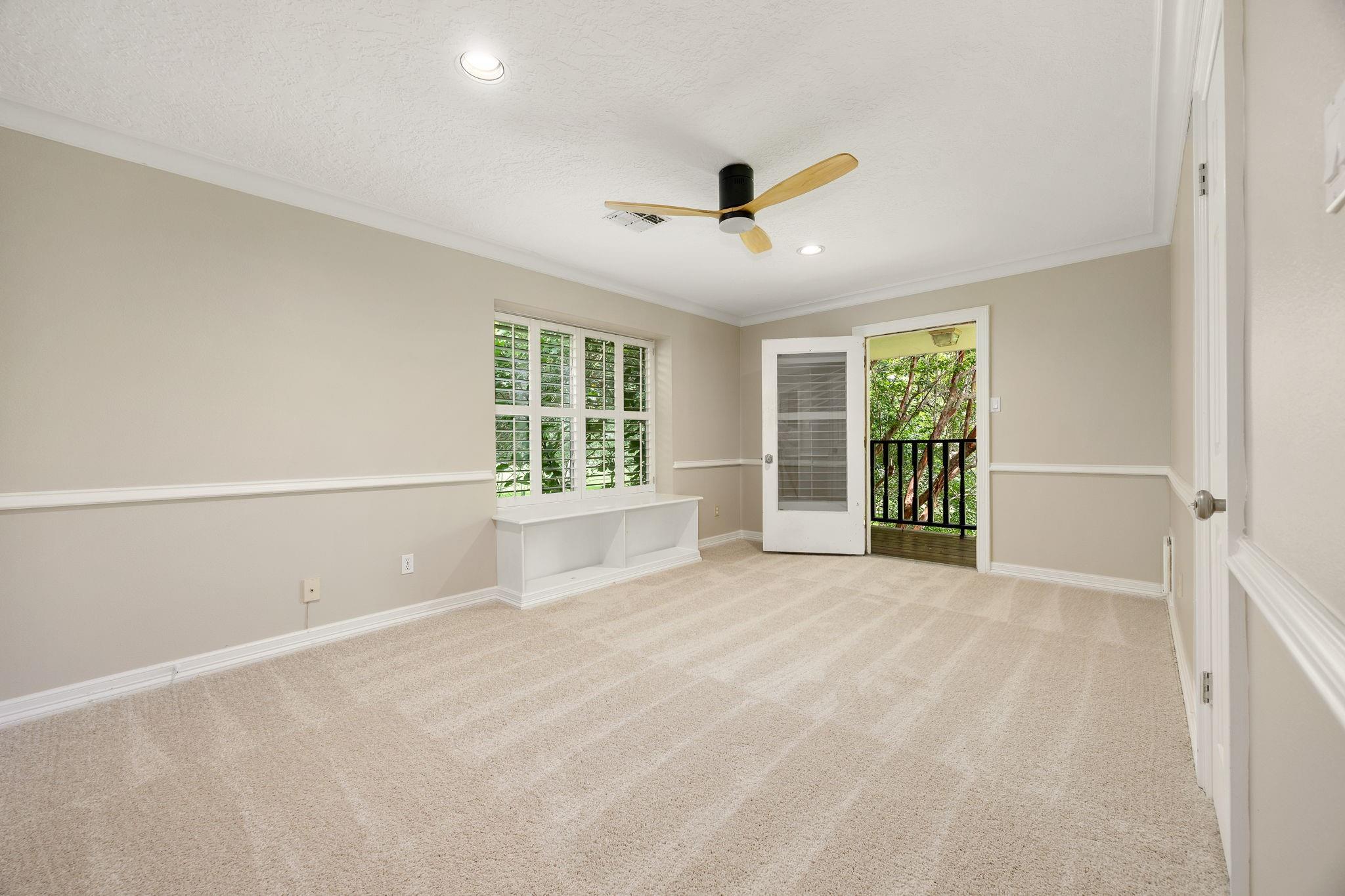 215 Caleta Circle Property Photo 32