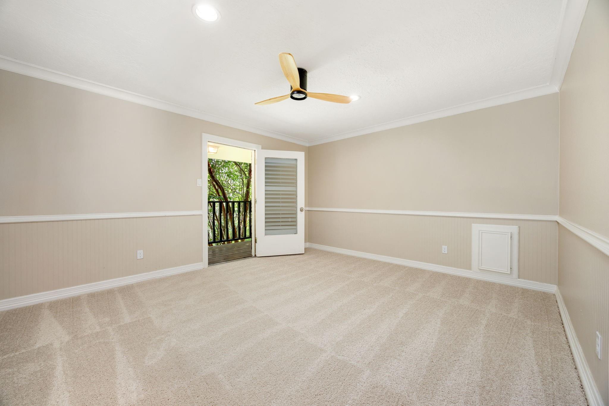 215 Caleta Circle Property Photo 34