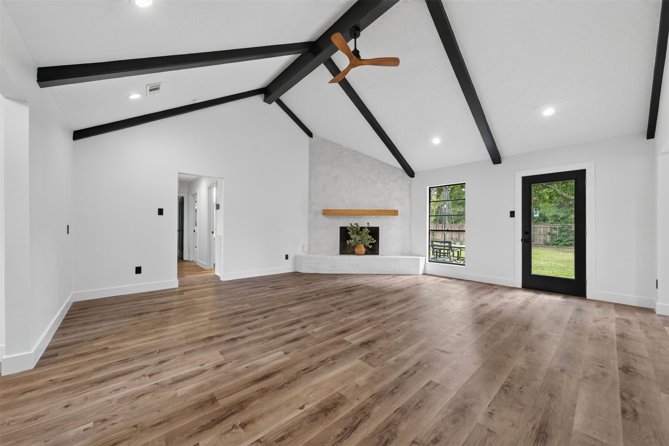 711 Baker Drive Property Photo 5