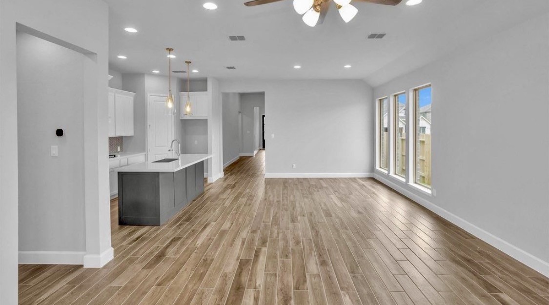 42841 Terraza Boulevard Property Photo 3
