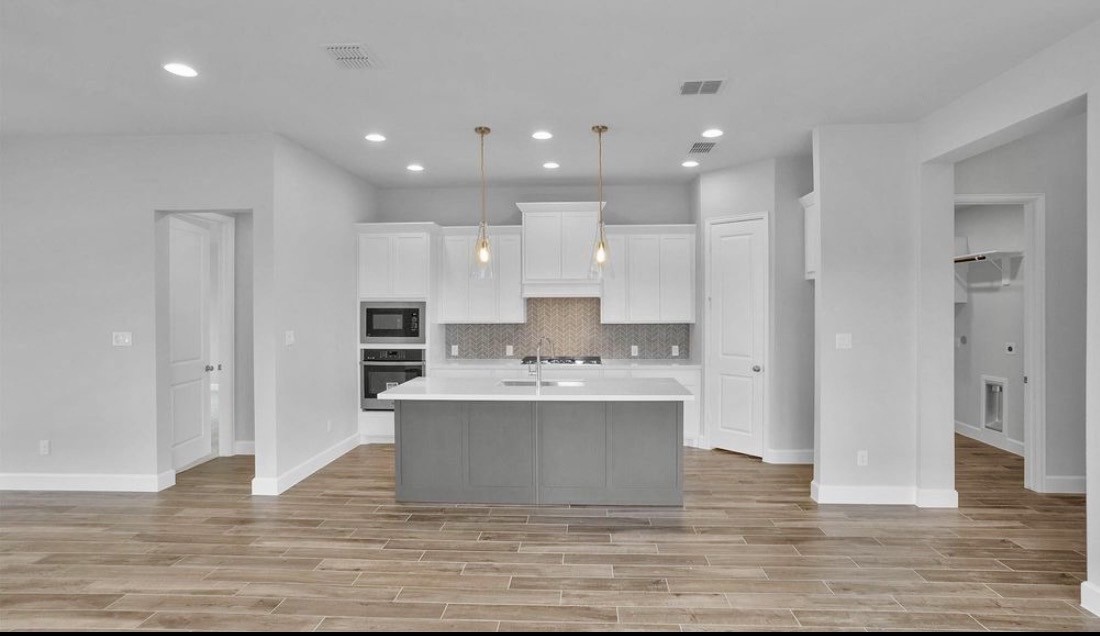 42841 Terraza Boulevard Property Photo 5