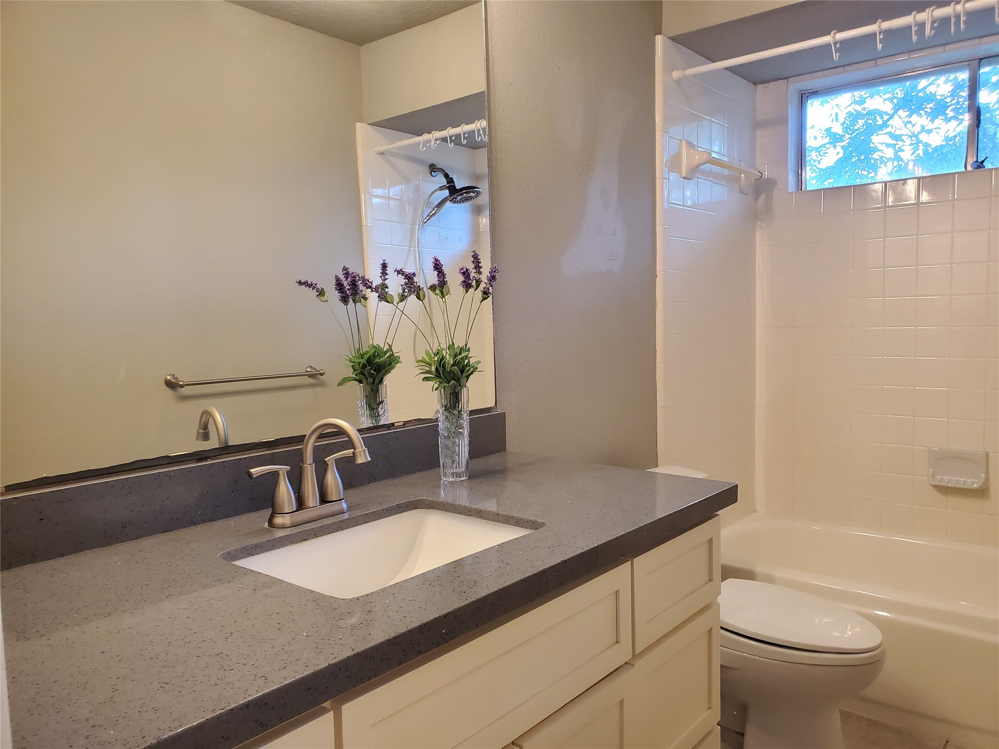 2215 Lady Leslie Lane Property Photo 17