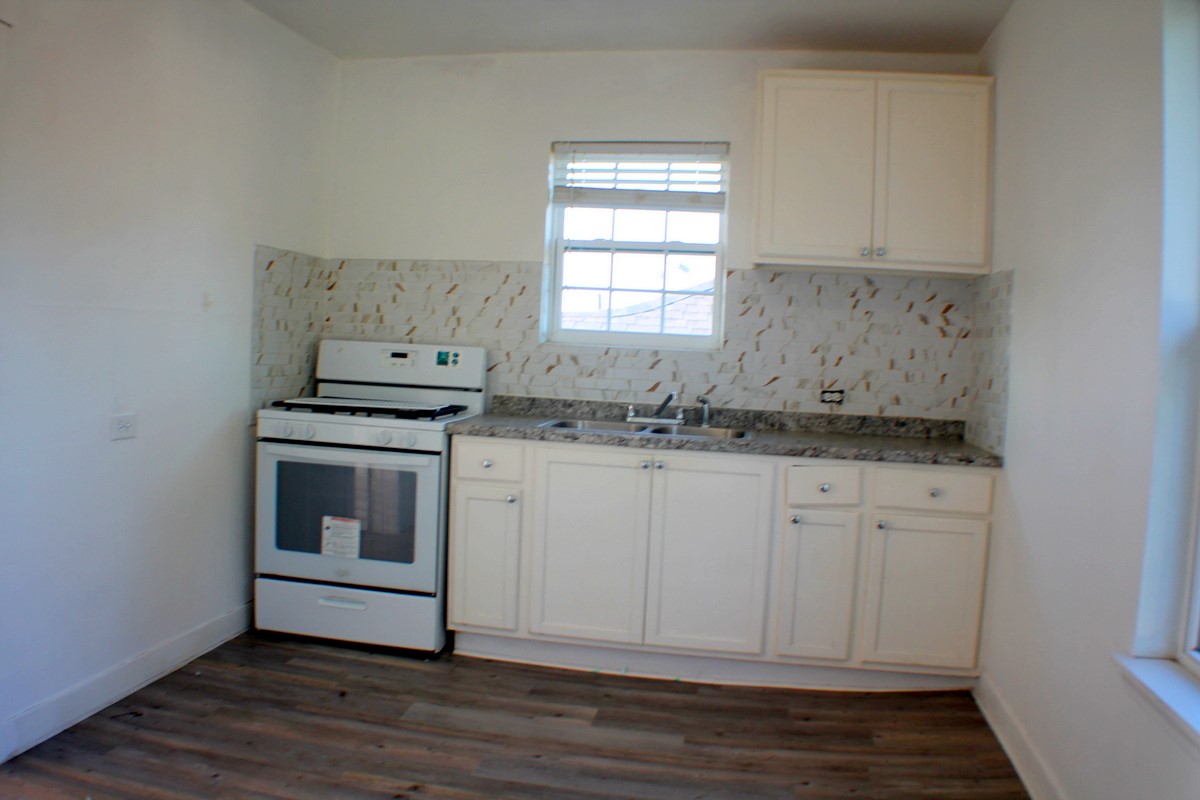 508 B Wayside Property Photo 7