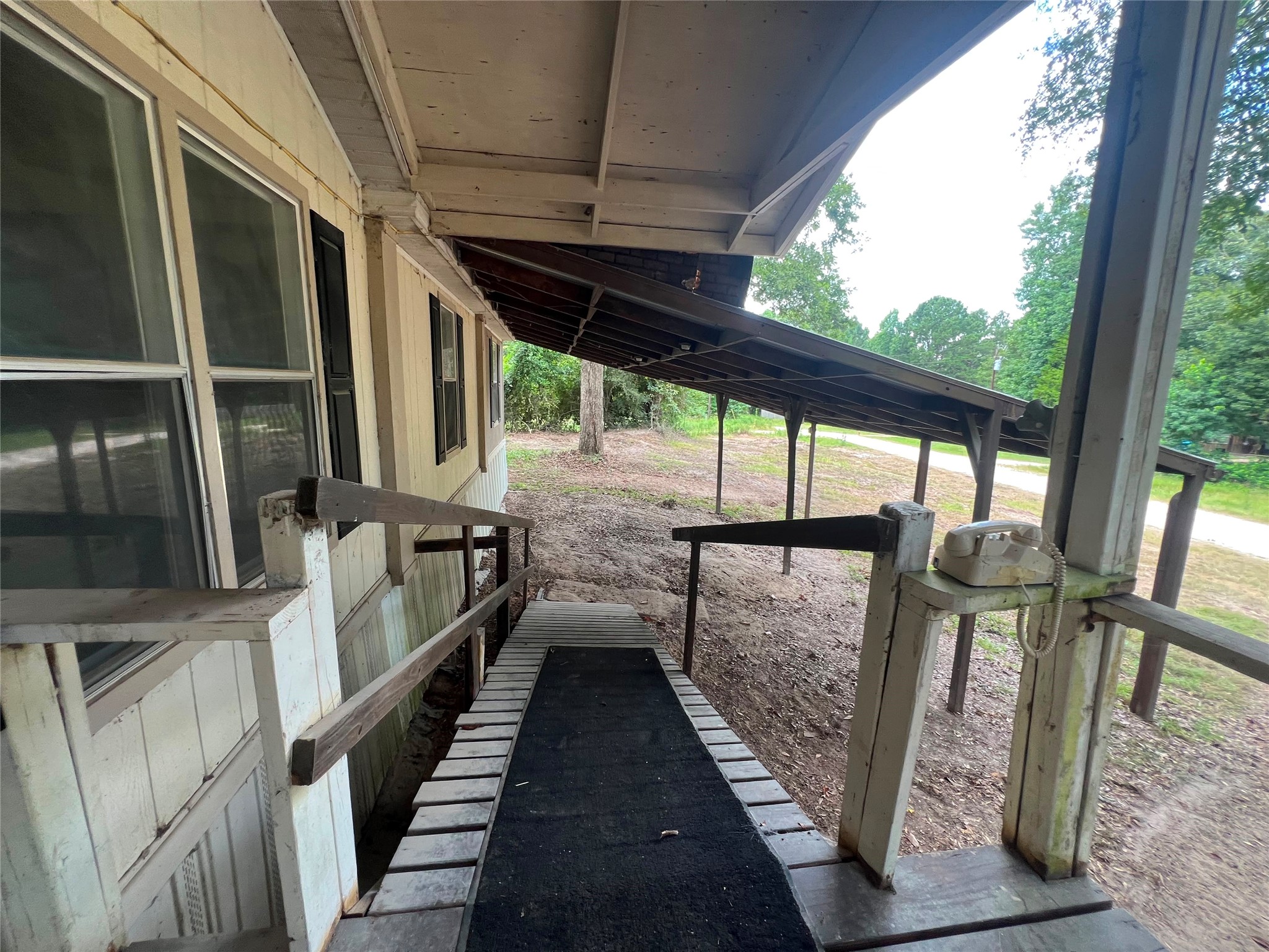1036 Big Foot Wallace Trail Property Photo 4