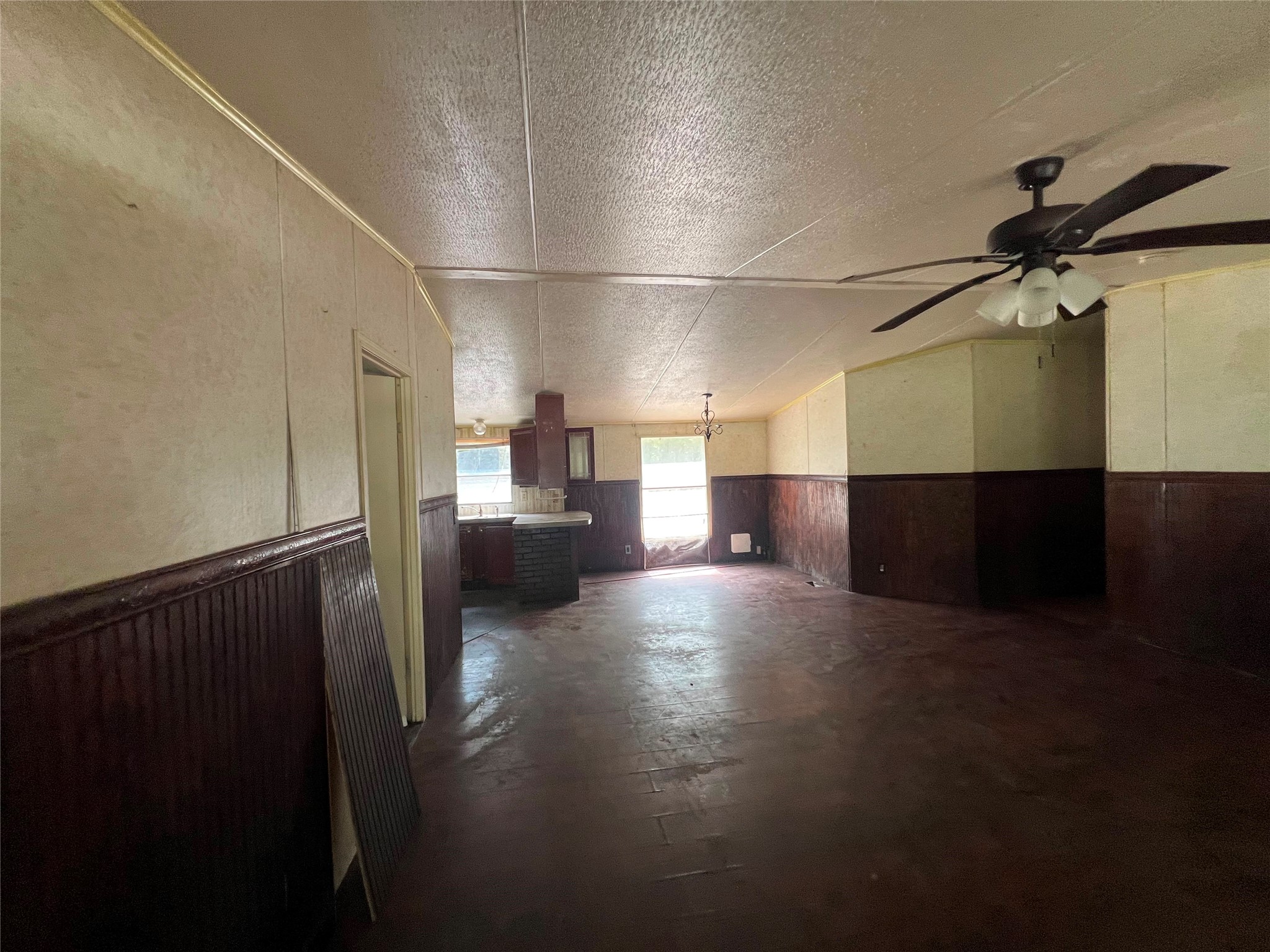 1036 Big Foot Wallace Trail Property Photo 6
