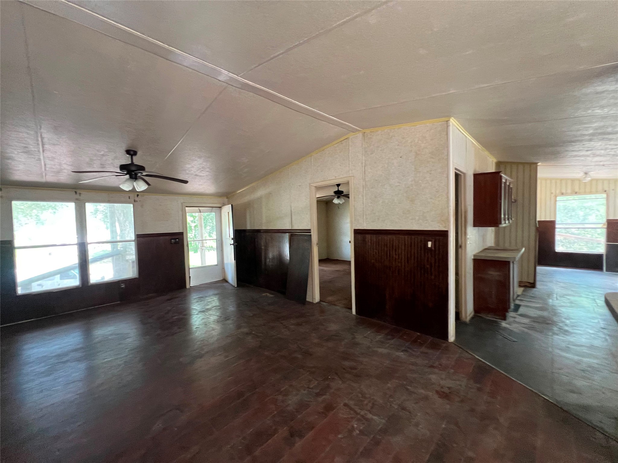 1036 Big Foot Wallace Trail Property Photo 11