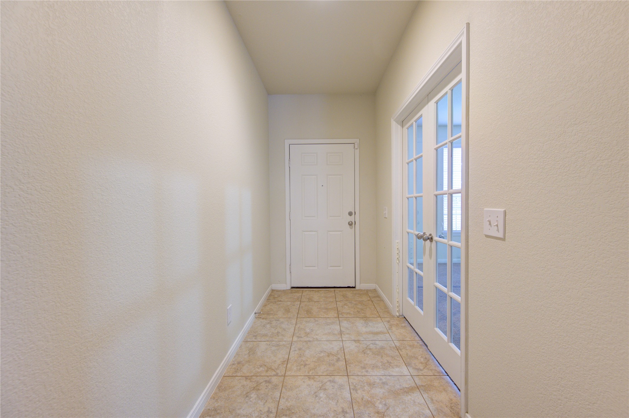5318 Hickory Harvest Drive Property Photo 5