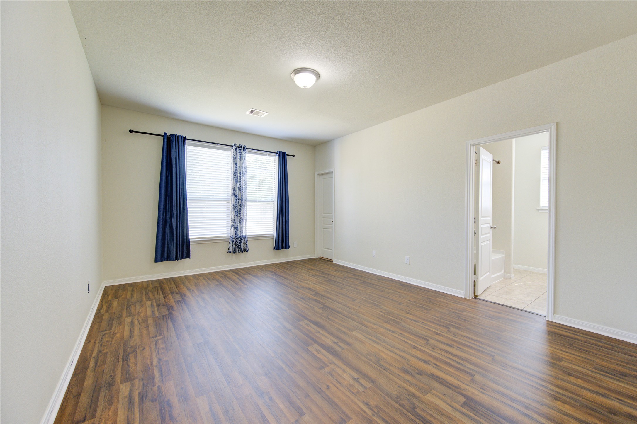 5318 Hickory Harvest Drive Property Photo 34