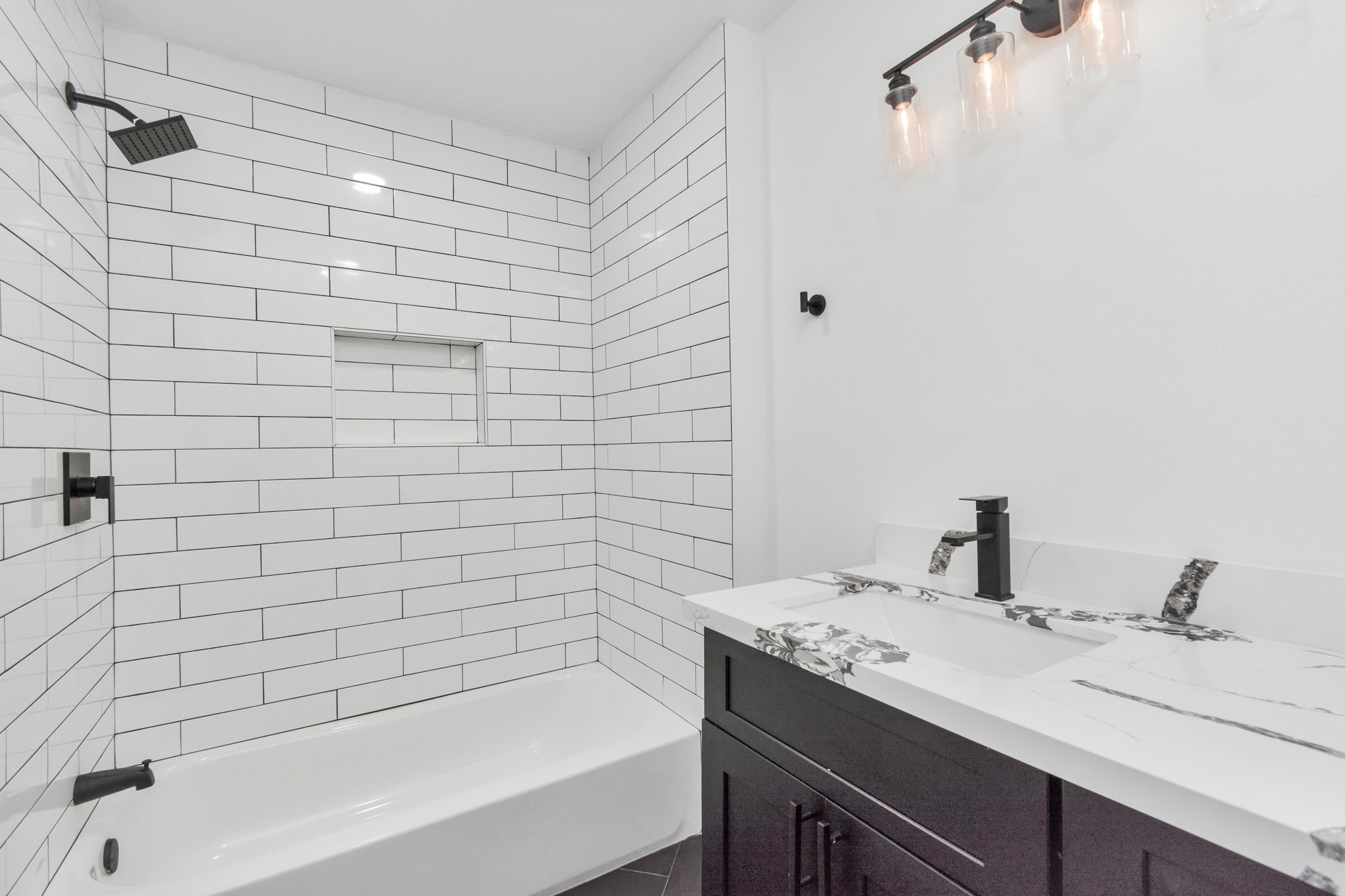 5006 Heatherbloom Drive Property Photo 10