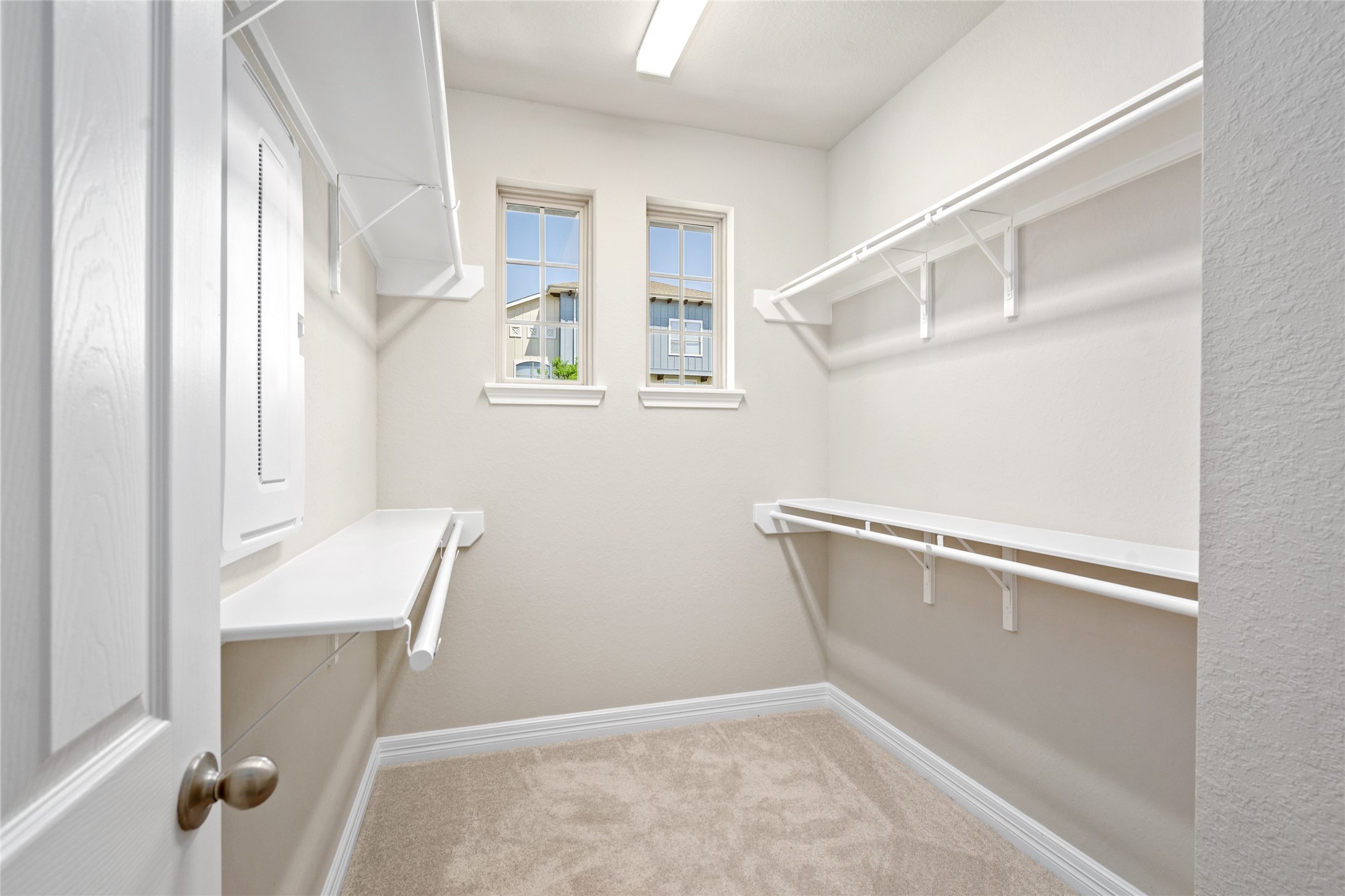 9521 Towne Lake Parkway Property Photo 13